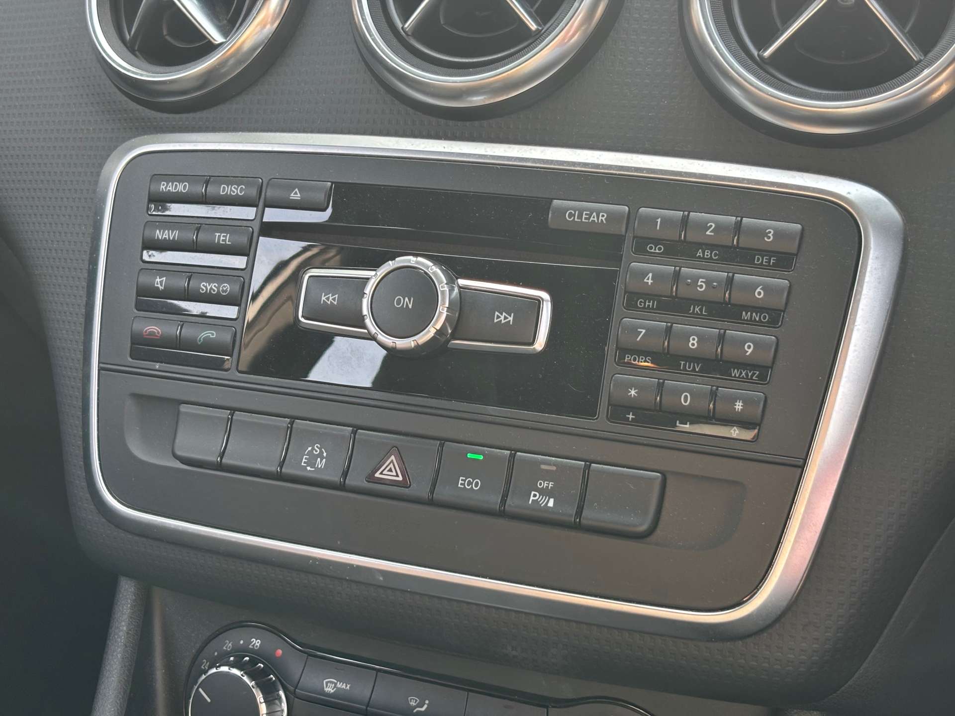 MERCEDES-BENZ A-CLASS 1.5 A180 BlueEfficiency SE CDi Auto 5dr #24