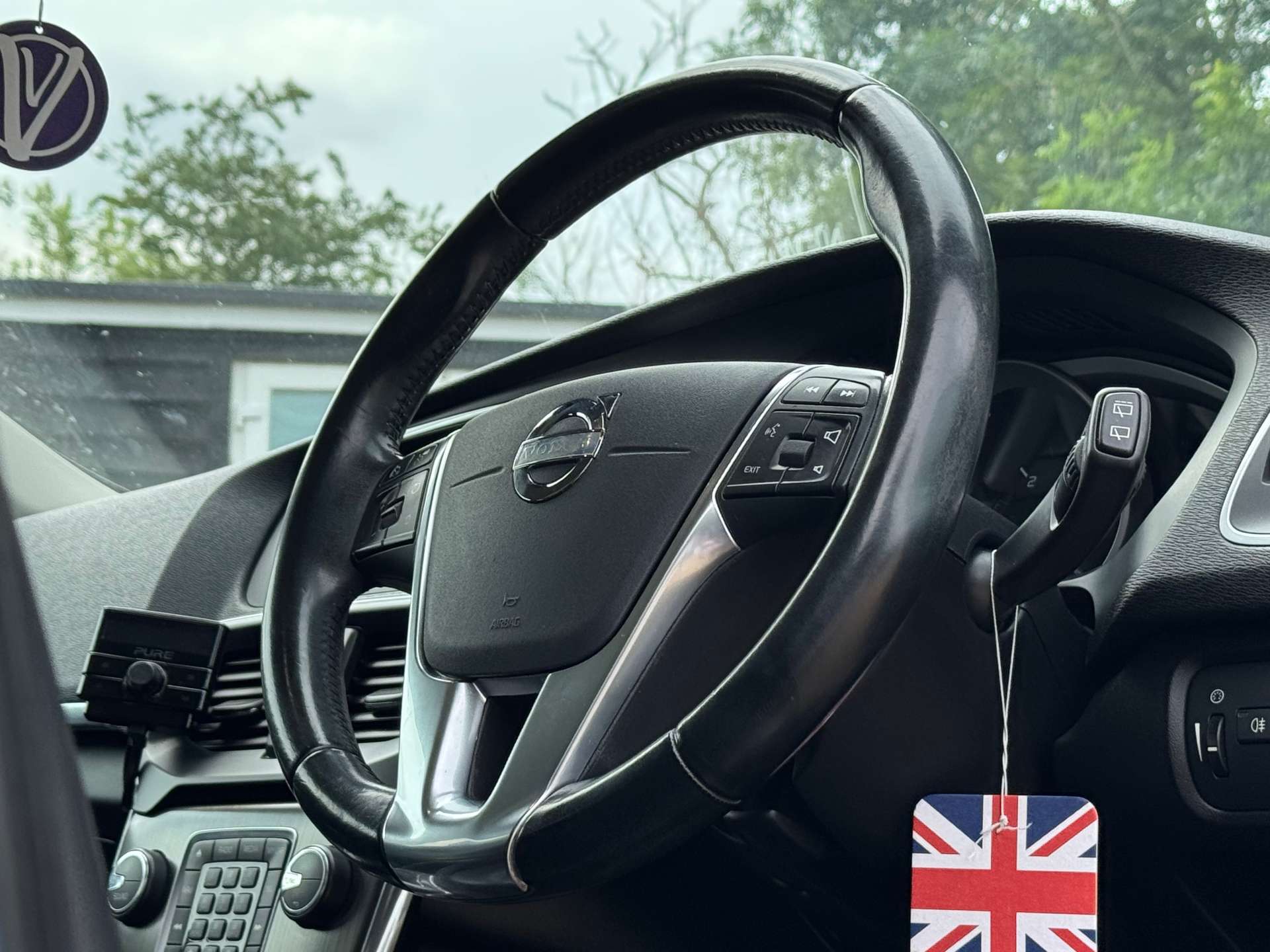VOLVO V40 2.0 V40 SE Luxury Nav D4 Auto 5dr #9