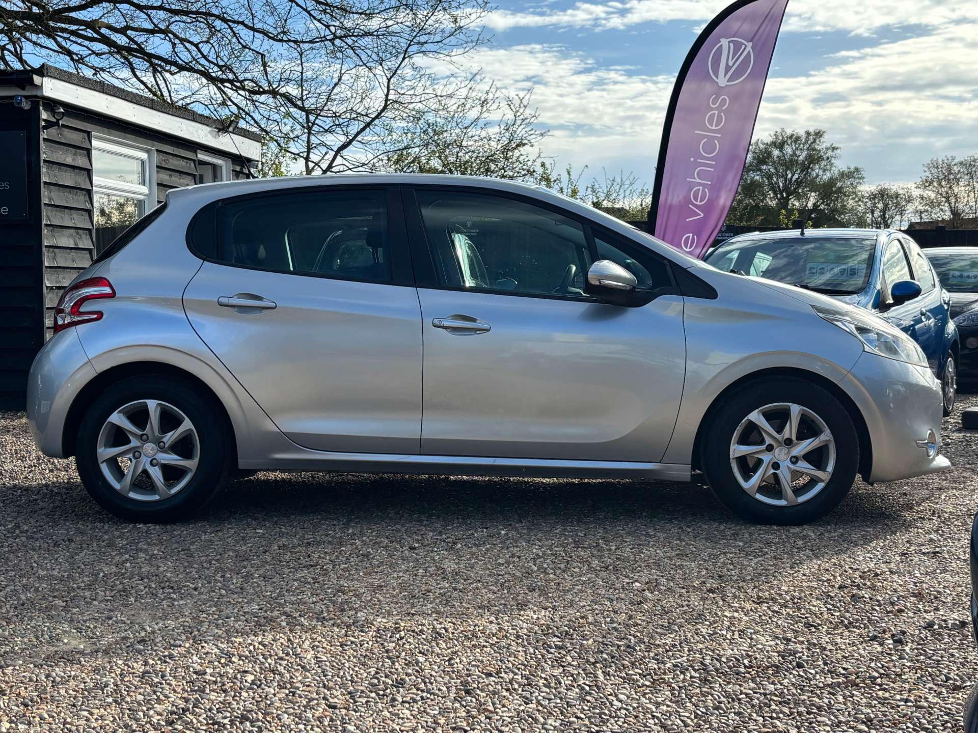 PEUGEOT 208 1.4 208 Active HDi 5dr #7