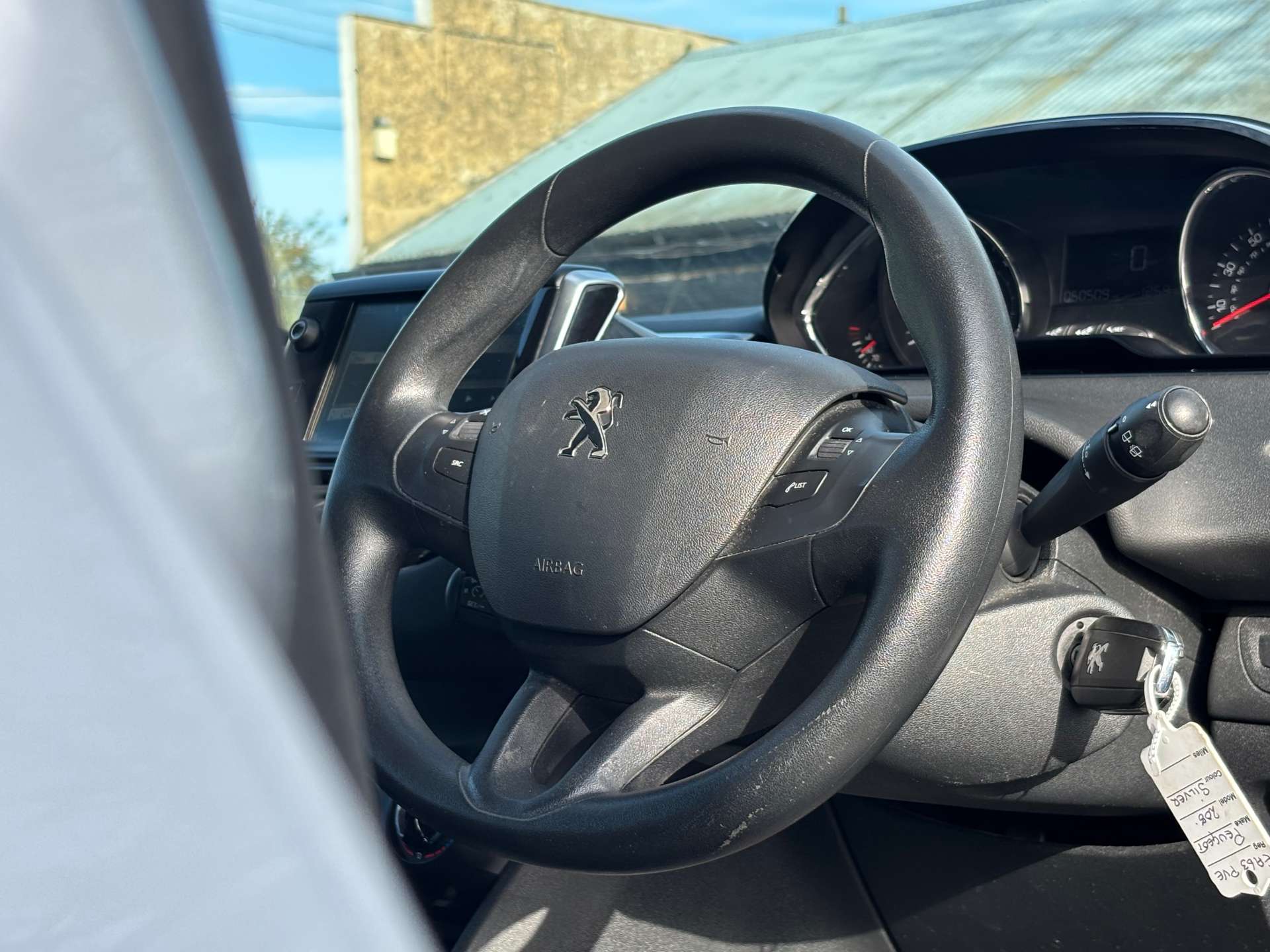 PEUGEOT 208 1.4 208 Active HDi 5dr #8