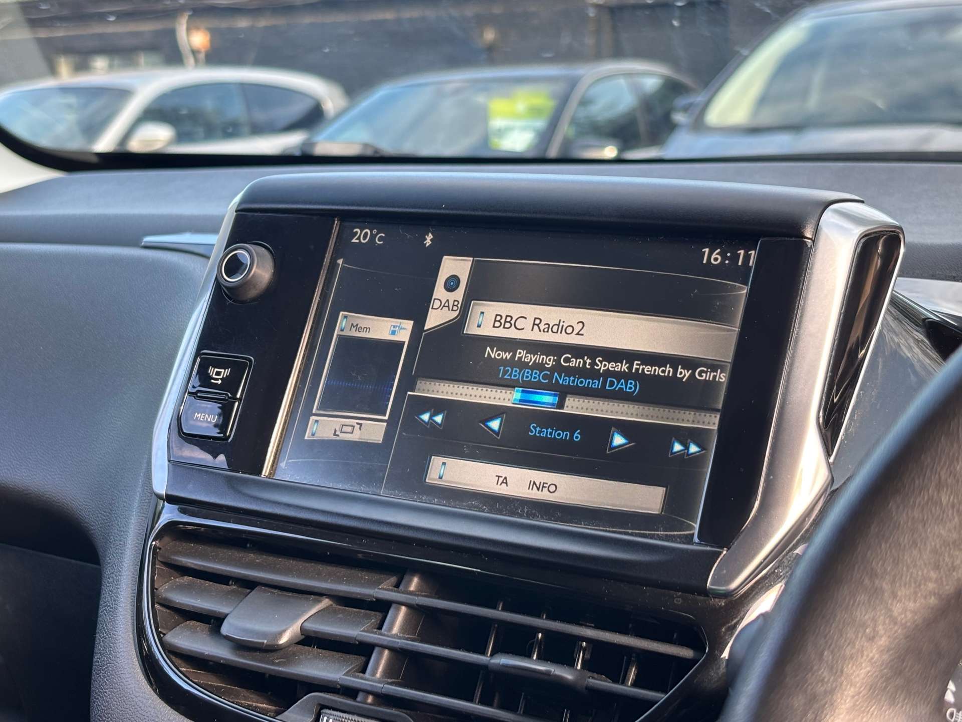 PEUGEOT 208 1.4 208 Active HDi 5dr #19