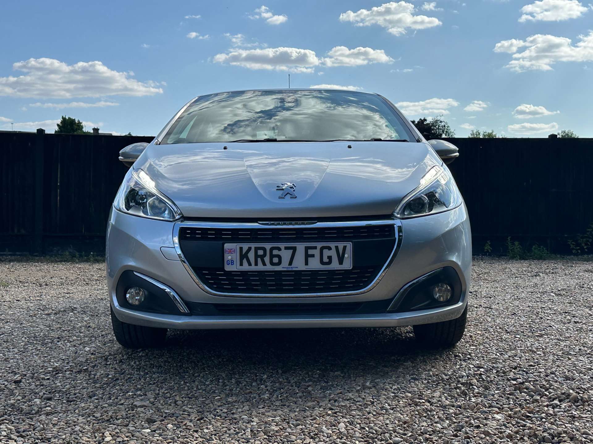 PEUGEOT 208 1.2 208 Allure 5dr #1
