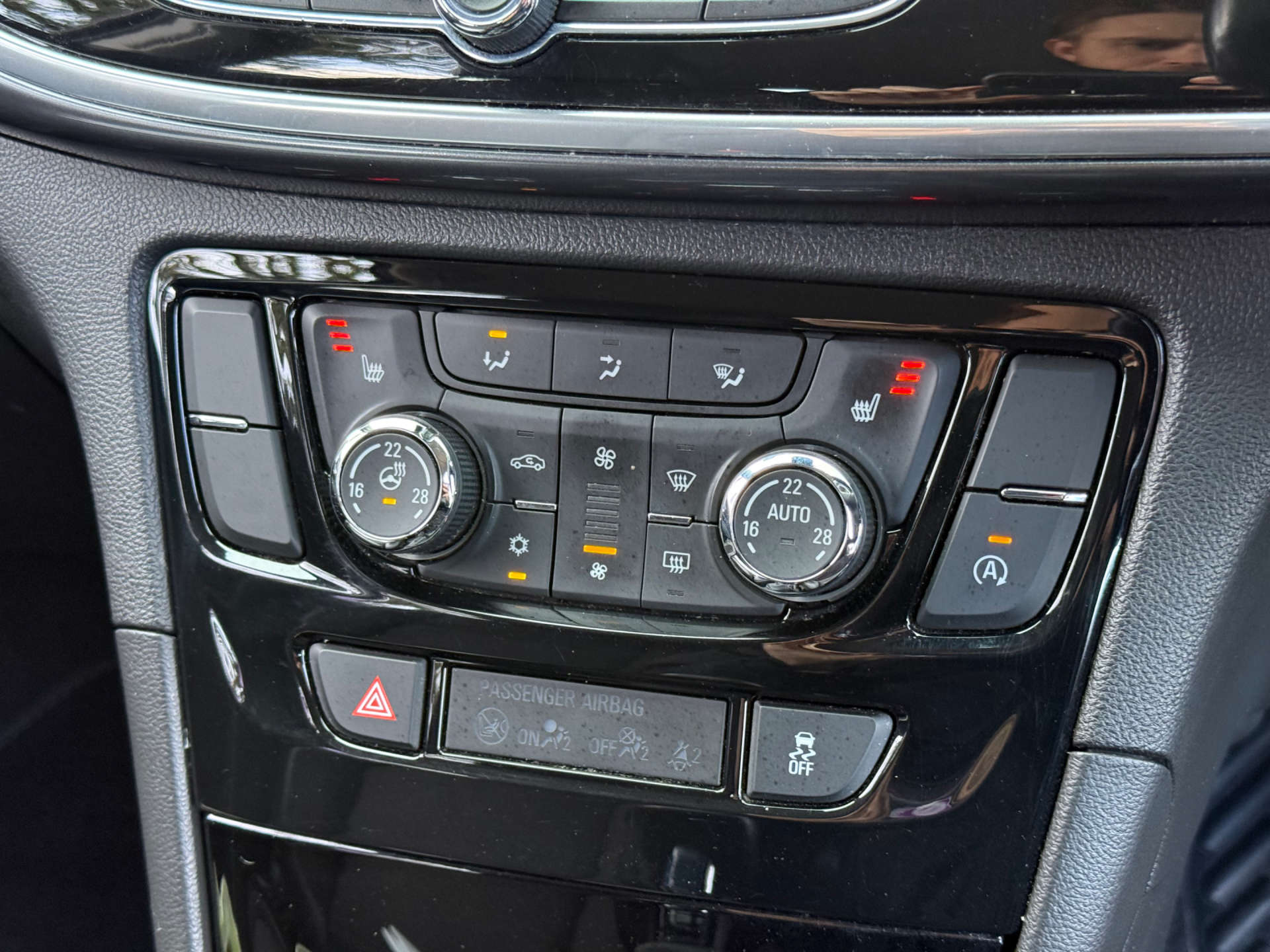 VAUXHALL MOKKA X 1.6 Mokka X Griffin ecoTec D S/S 5dr #20