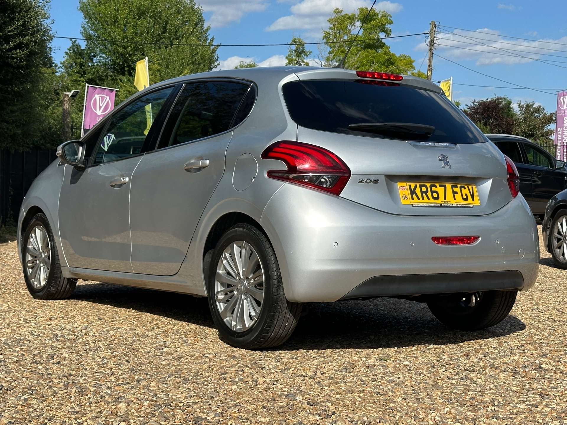 PEUGEOT 208 1.2 208 Allure 5dr #4