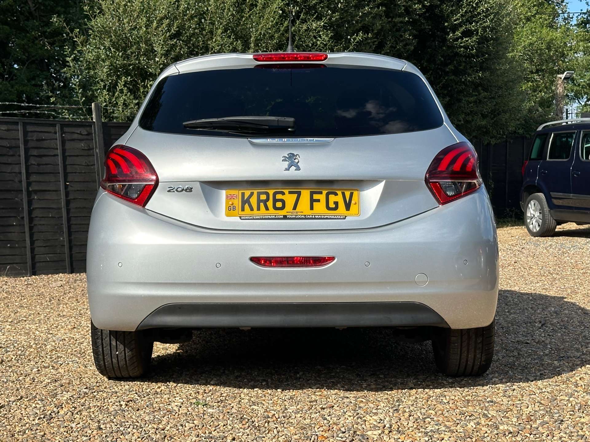 PEUGEOT 208 1.2 208 Allure 5dr #5