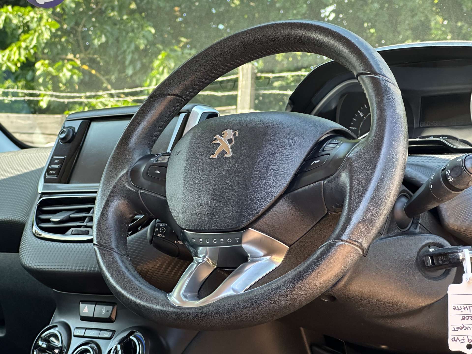 PEUGEOT 208 1.2 208 Black Edition 3dr #8
