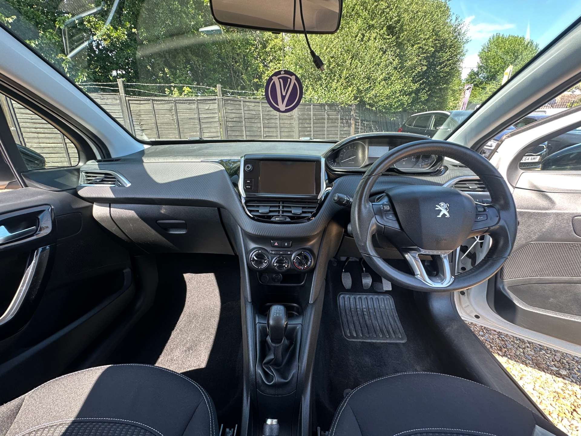 PEUGEOT 208 1.2 208 Black Edition 3dr #23