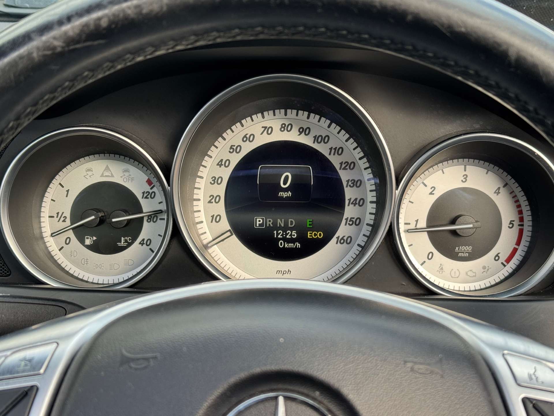 MERCEDES-BENZ C-CLASS 2.1 C220 AMG Sport Edition Premium+ CDi Auto 4dr #19