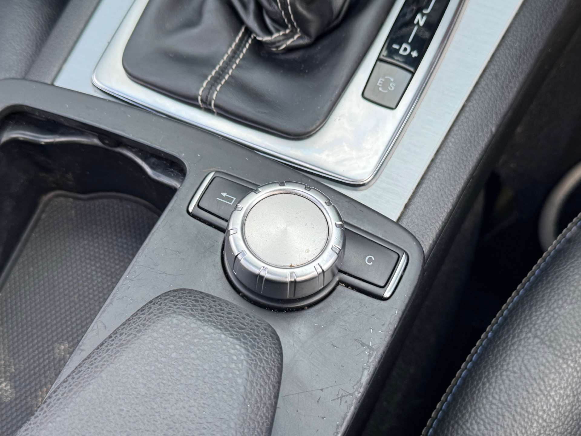 MERCEDES-BENZ C-CLASS 2.1 C220 AMG Sport Edition Premium+ CDi Auto 4dr #31