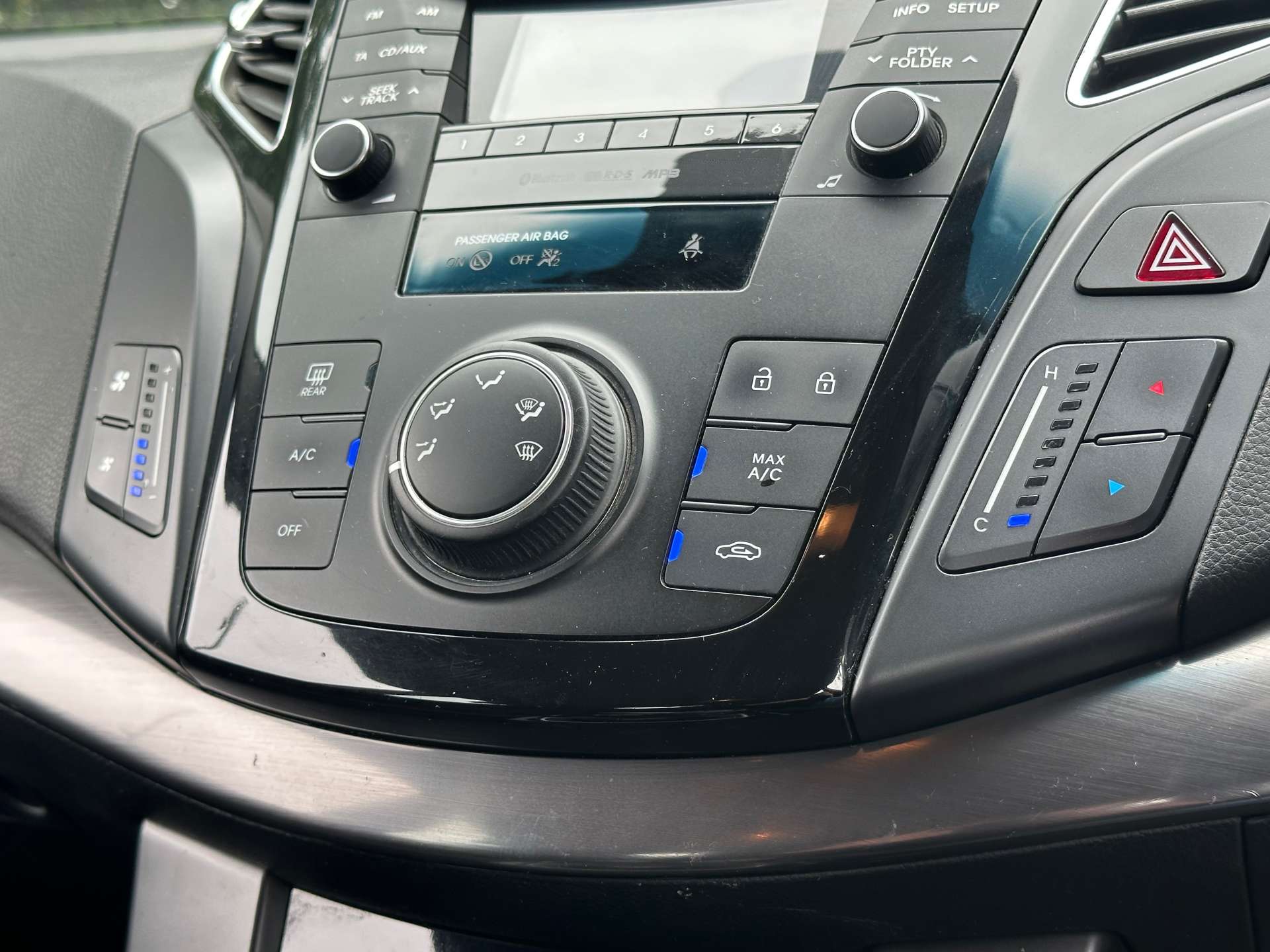 HYUNDAI I40 1.7 i40 Active Blue Drive CRDi 136 5dr #19