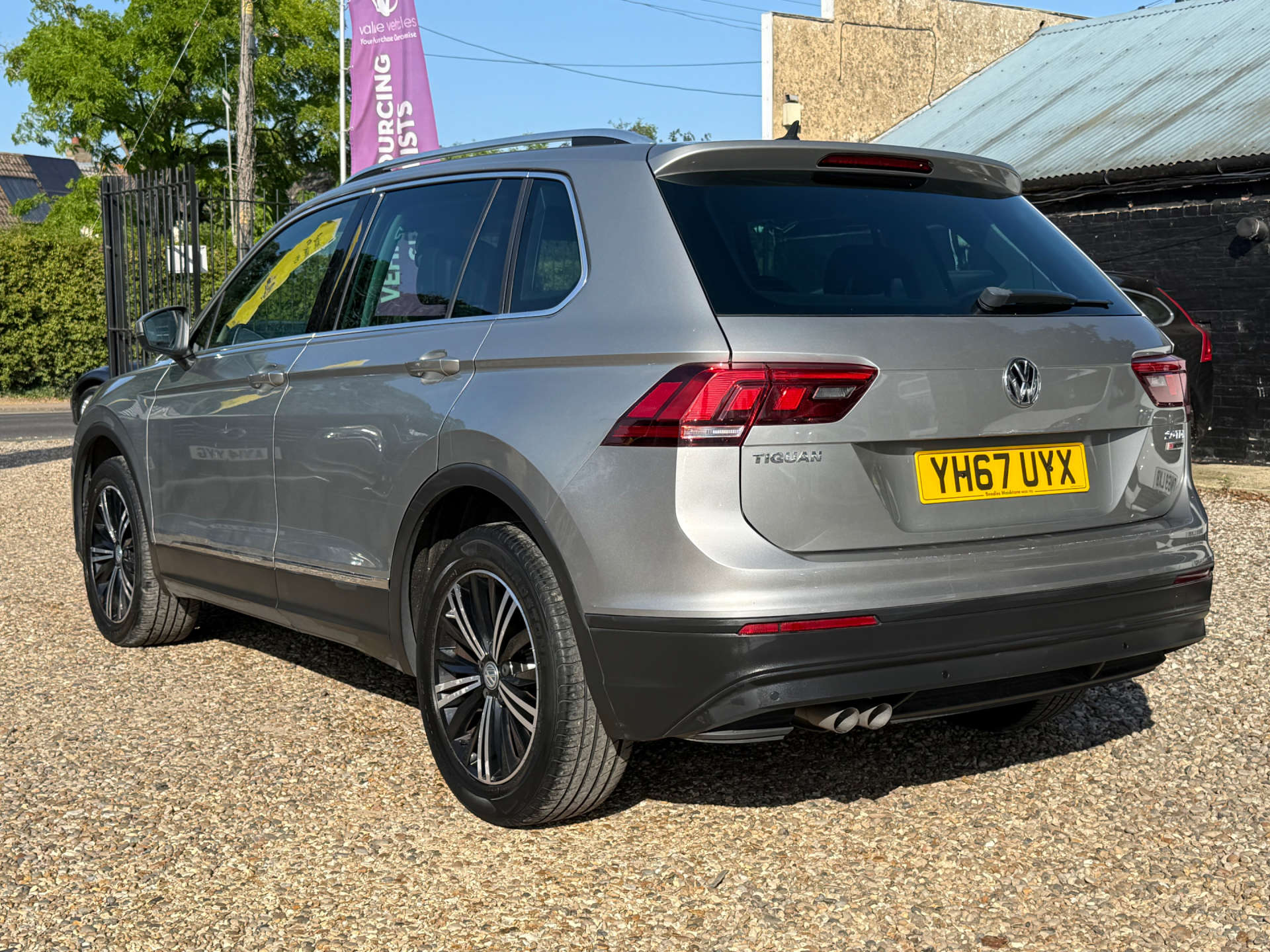 VOLKSWAGEN TIGUAN 2.0 Tiguan SE Nav TDI BlueMotion Technology 4Motion Semi-Auto 4WD 5dr #4