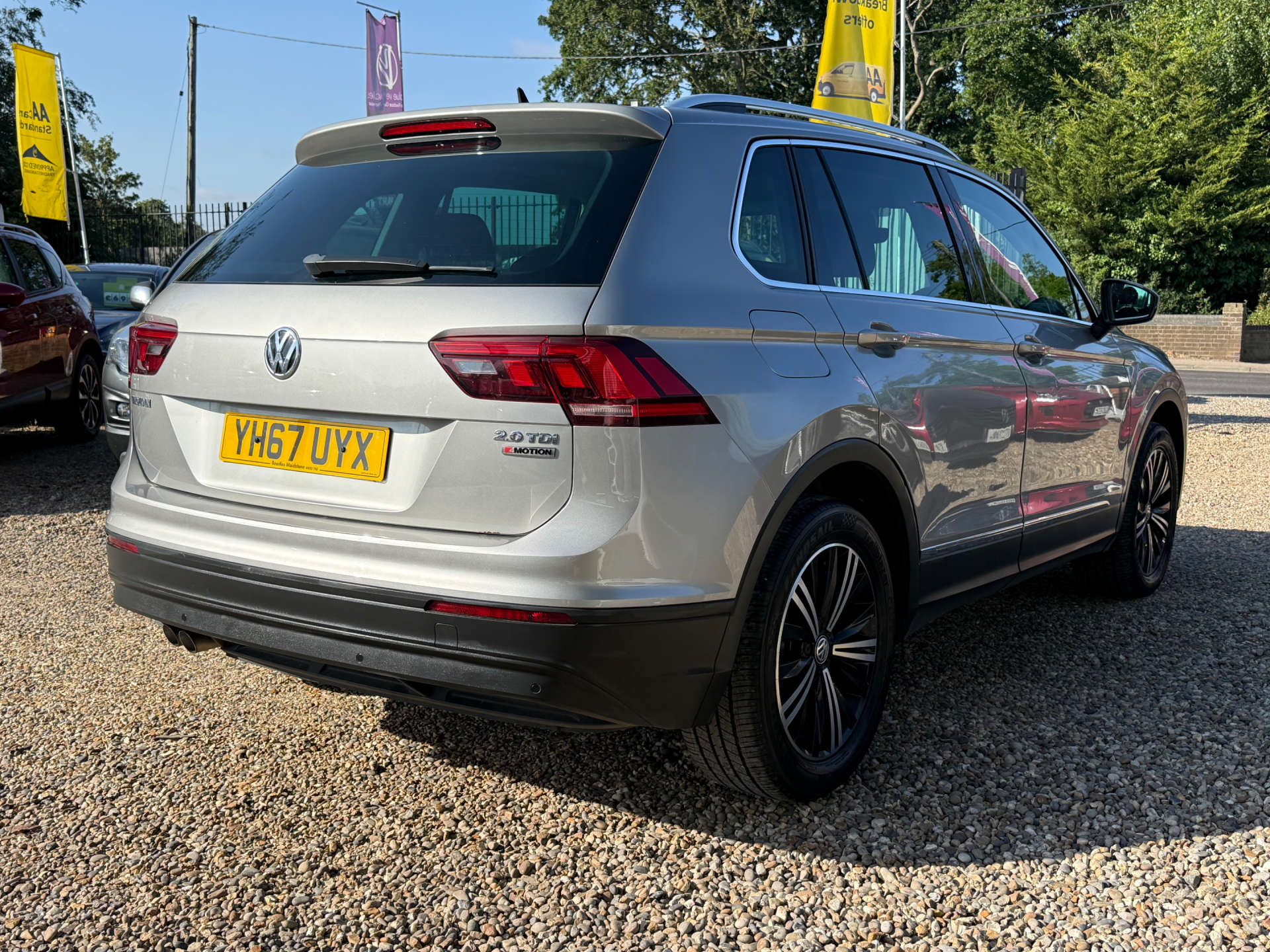 VOLKSWAGEN TIGUAN 2.0 Tiguan SE Nav TDI BlueMotion Technology 4Motion Semi-Auto 4WD 5dr #6