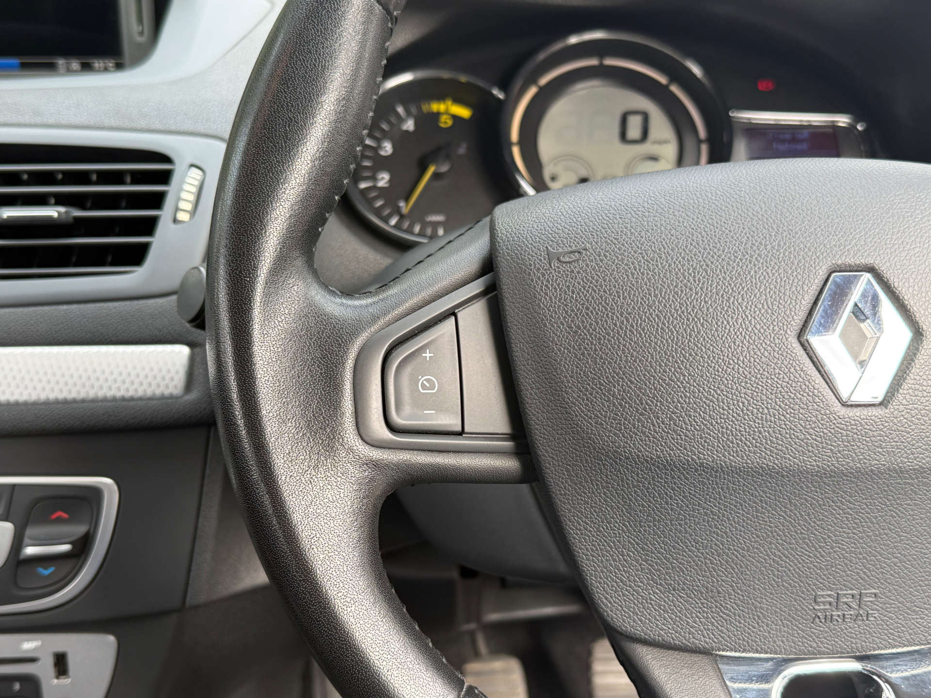 RENAULT MEGANE 1.5 Megane Dynamique TT Energy dCi S/S 3dr #25