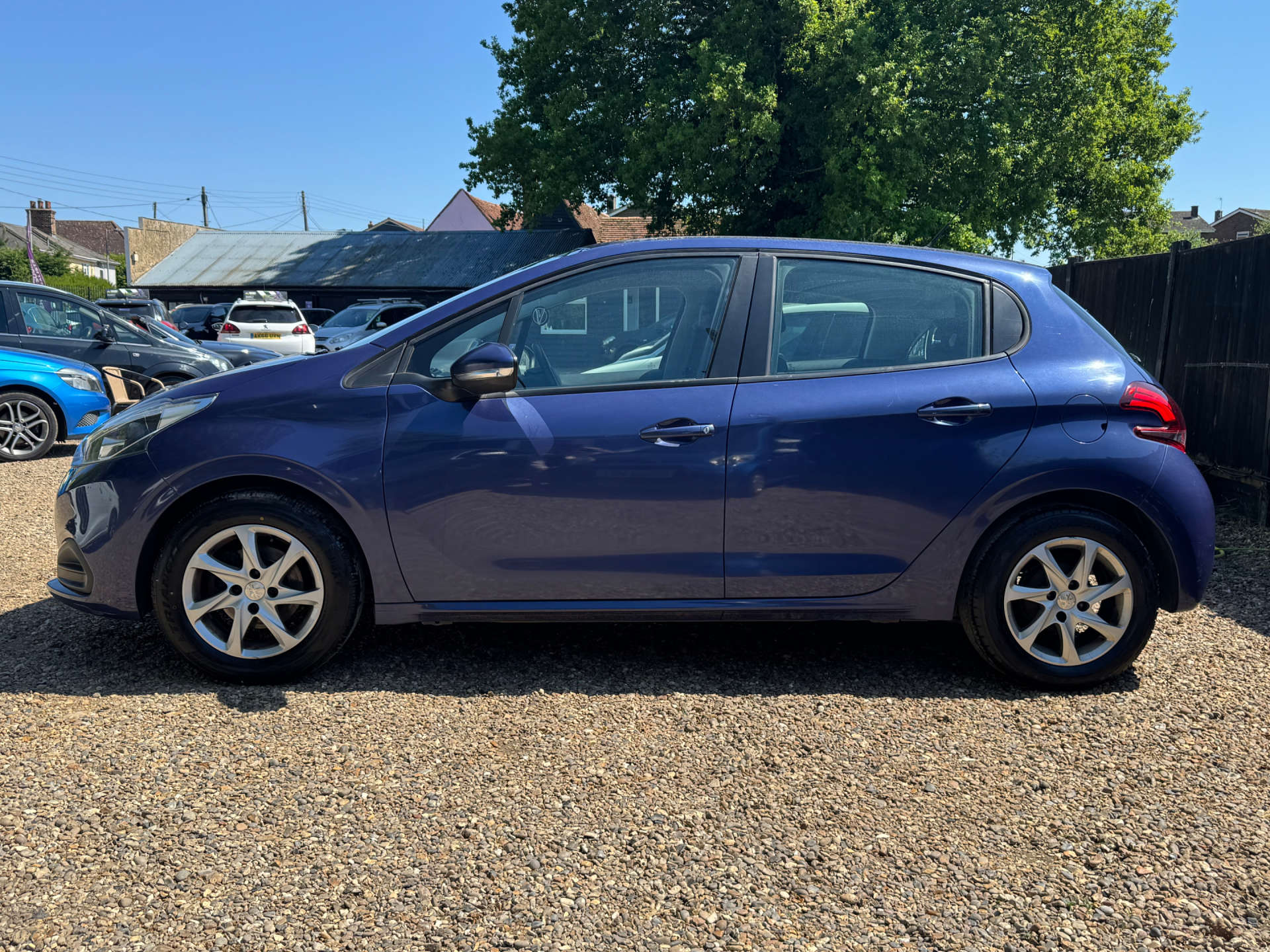 PEUGEOT 208 1.2 208 Active 5dr #3