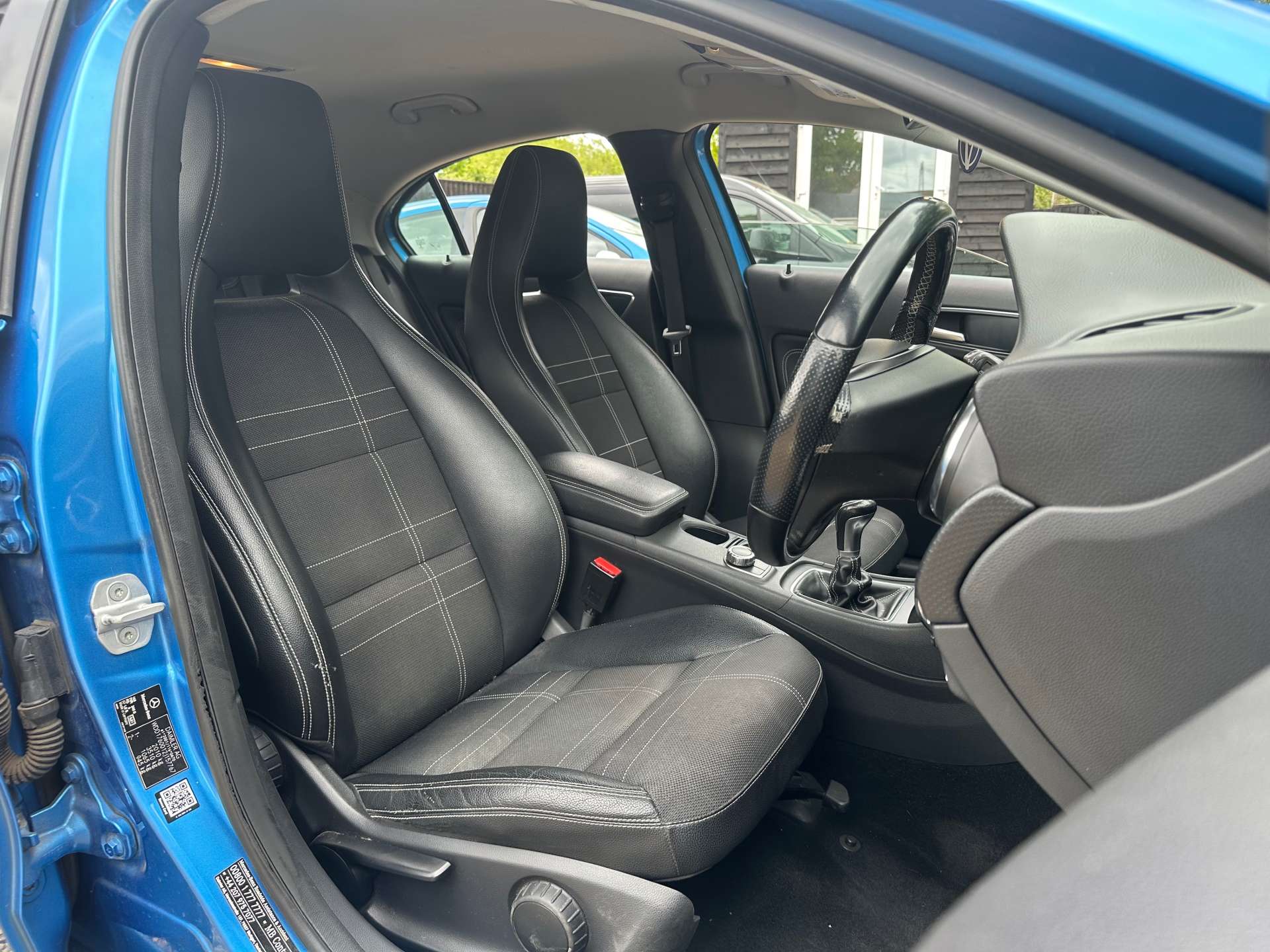 MERCEDES-BENZ A-CLASS 1.8 A200 BlueEfficiency Sport CDi 5dr #10