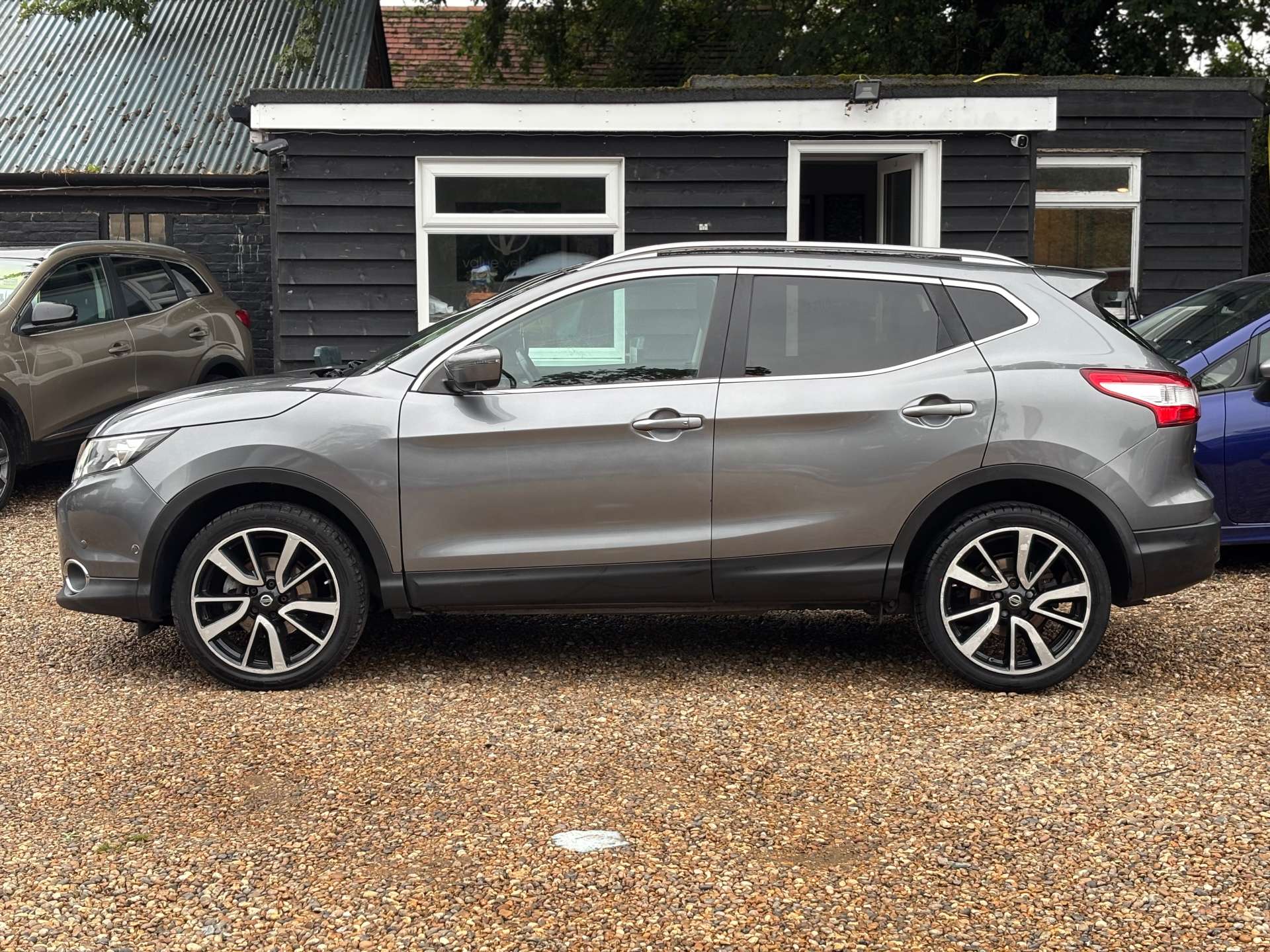 NISSAN QASHQAI 1.5 Qashqai Tekna dCi 5dr #3