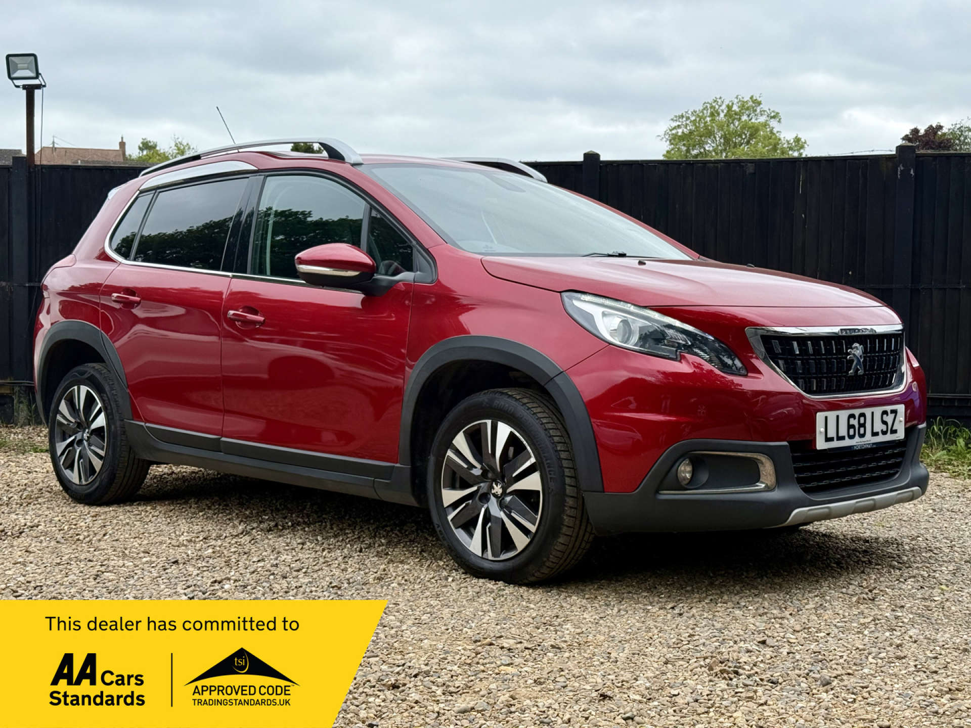 PEUGEOT 2008 1.2 2008 Allure 5dr
