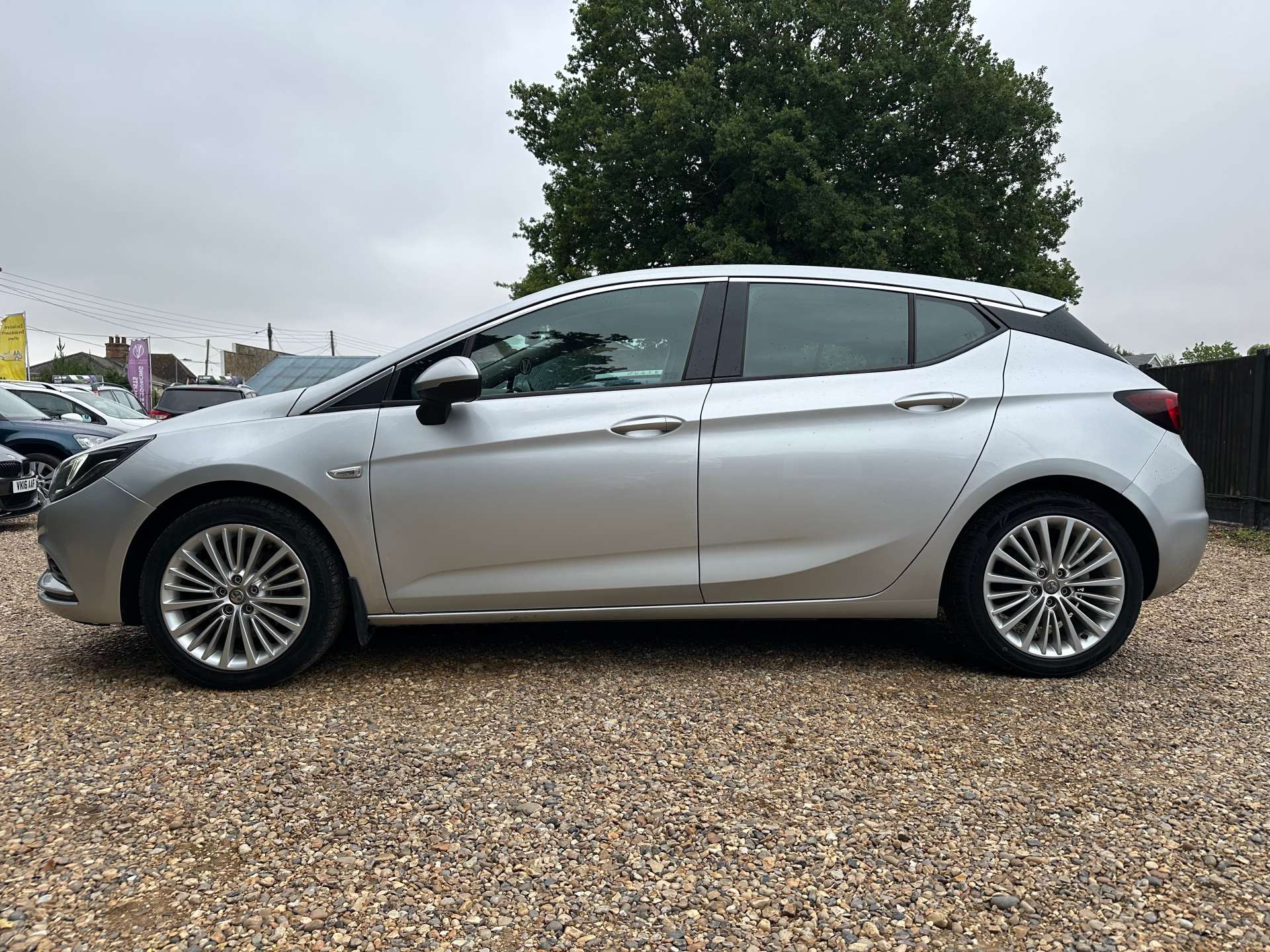 VAUXHALL ASTRA 1.6 Astra Elite Nav CDTI S/S 5dr #3