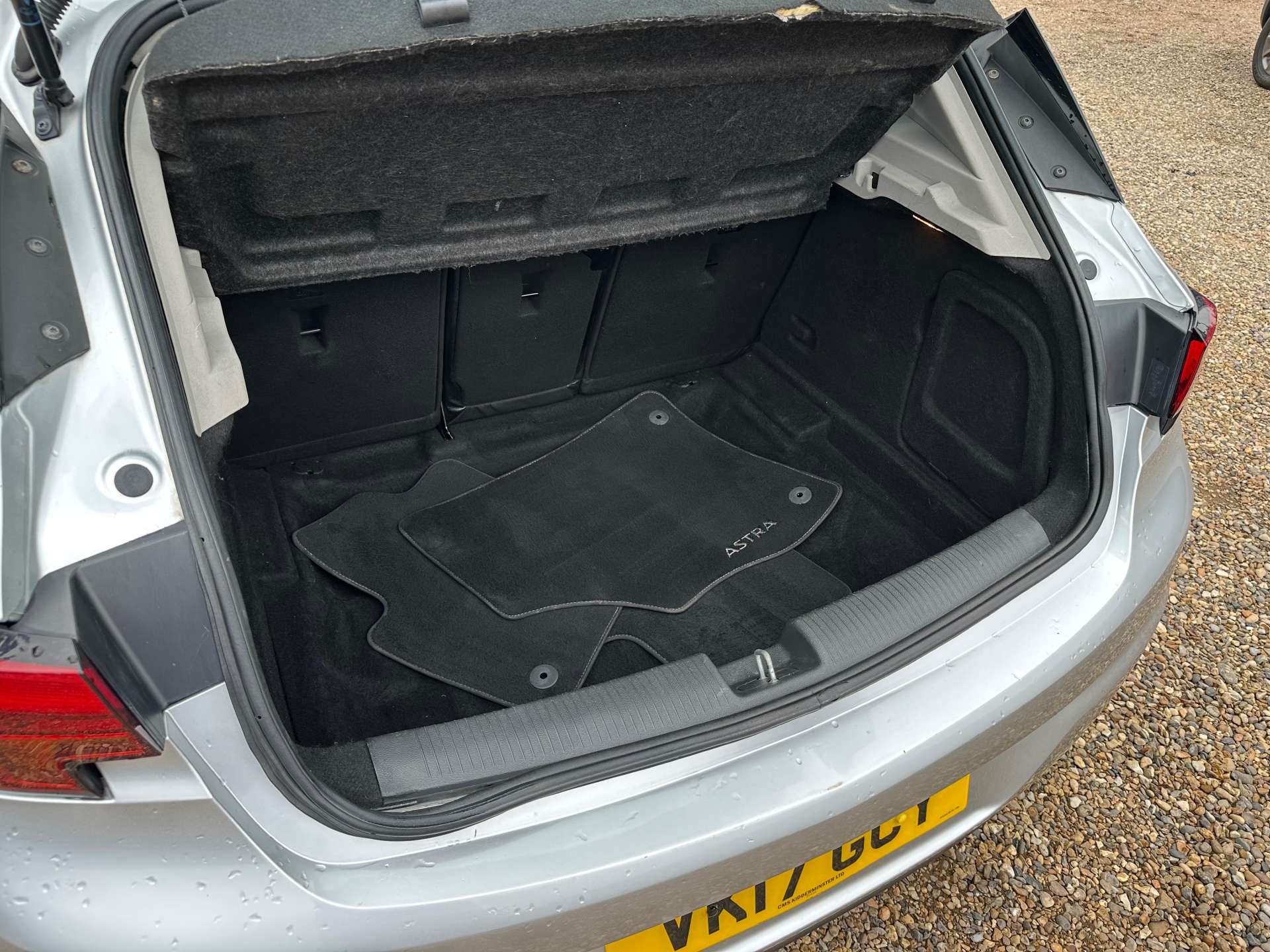 VAUXHALL ASTRA 1.6 Astra Elite Nav CDTI S/S 5dr #12