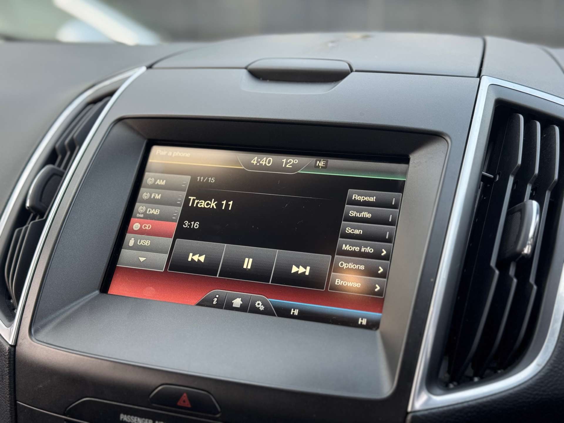 FORD S-MAX 2.0 S-Max Titanium TDCI 5dr #23