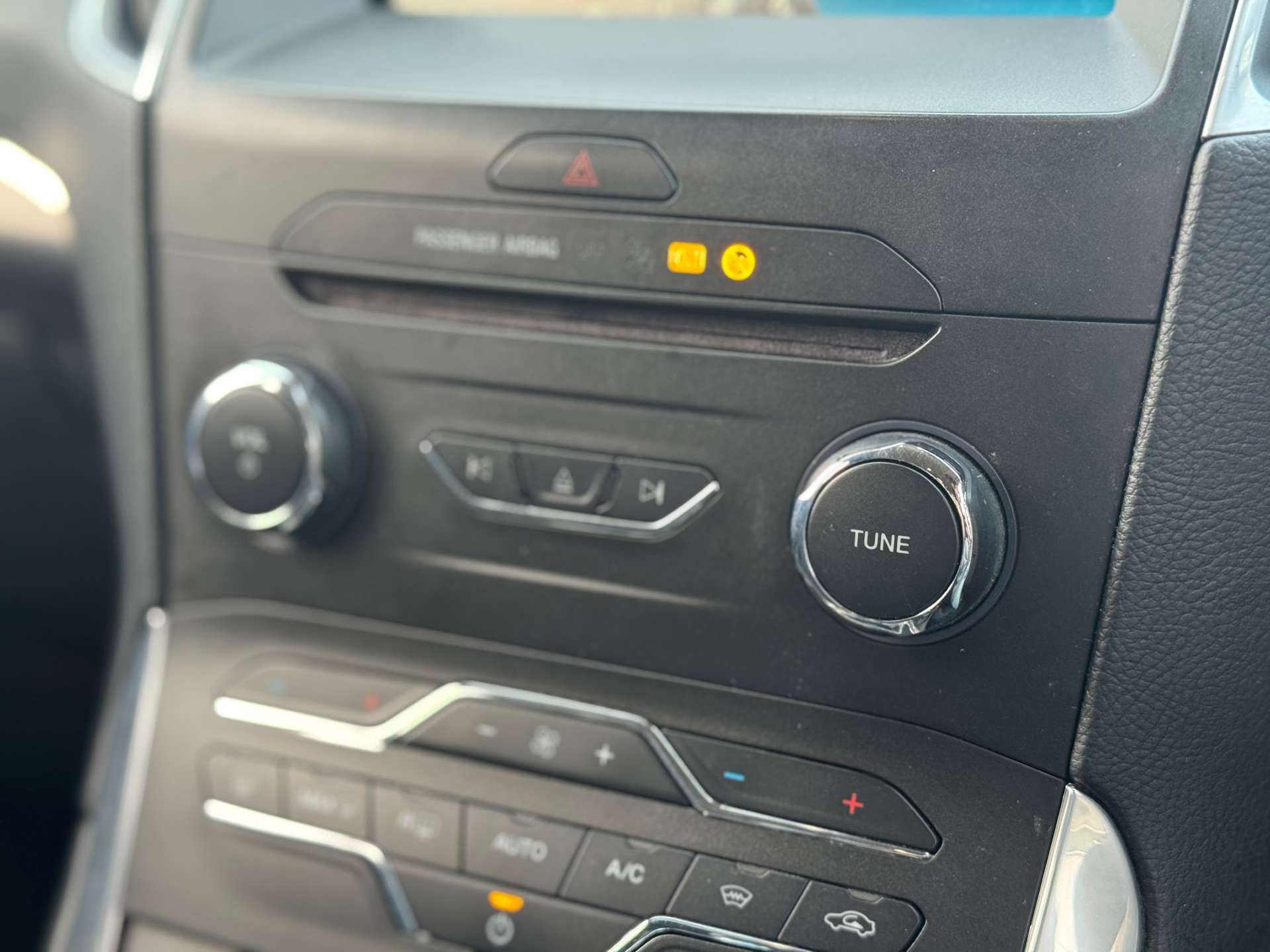 FORD S-MAX 2.0 S-Max Titanium TDCI 5dr #26