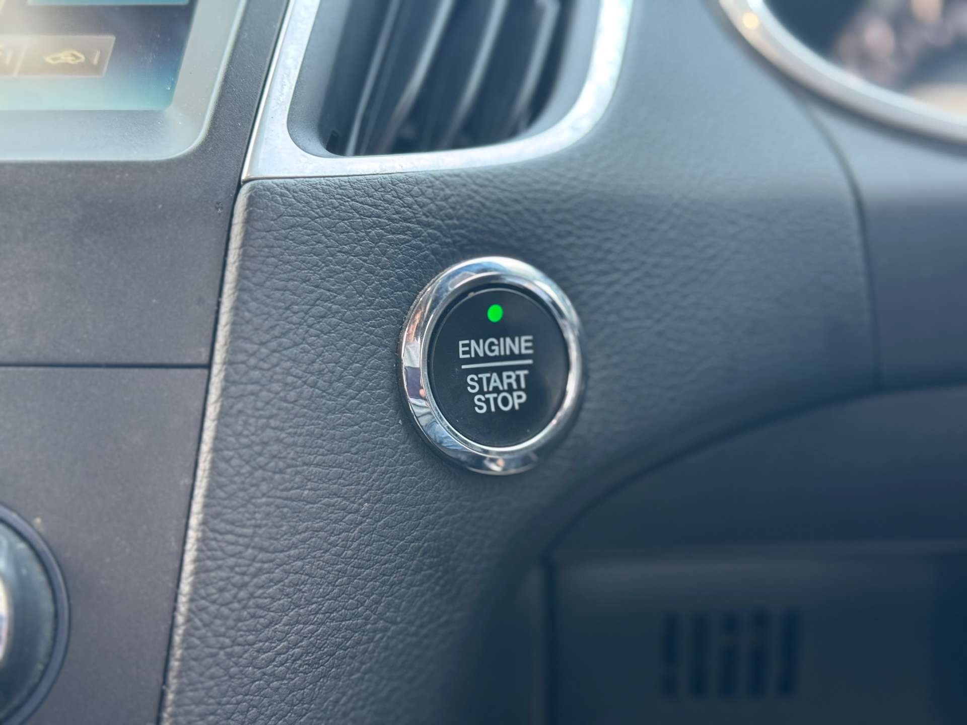 FORD S-MAX 2.0 S-Max Titanium TDCI 5dr #33