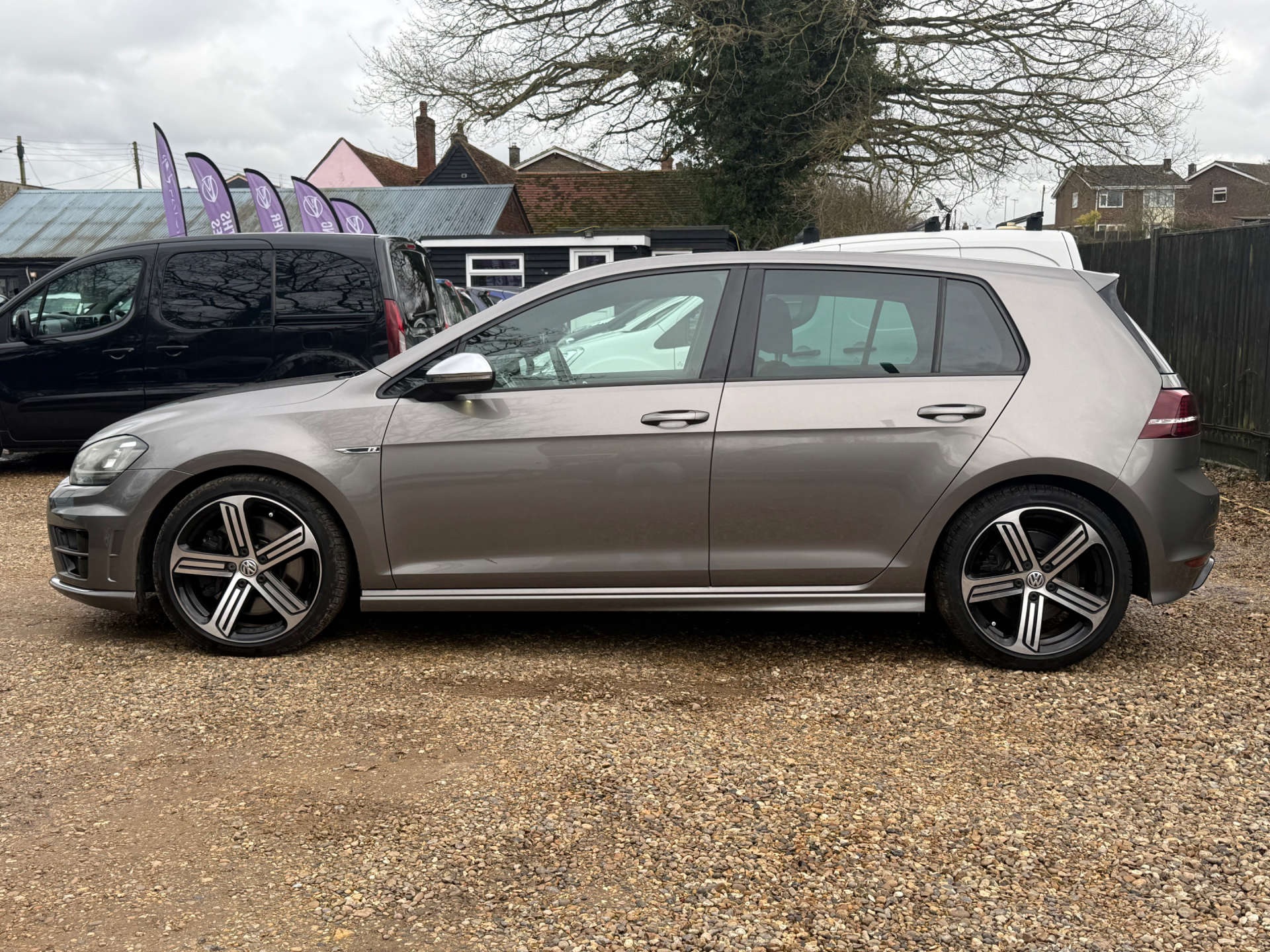 VOLKSWAGEN GOLF 2.0 Golf R 4WD 5dr #3