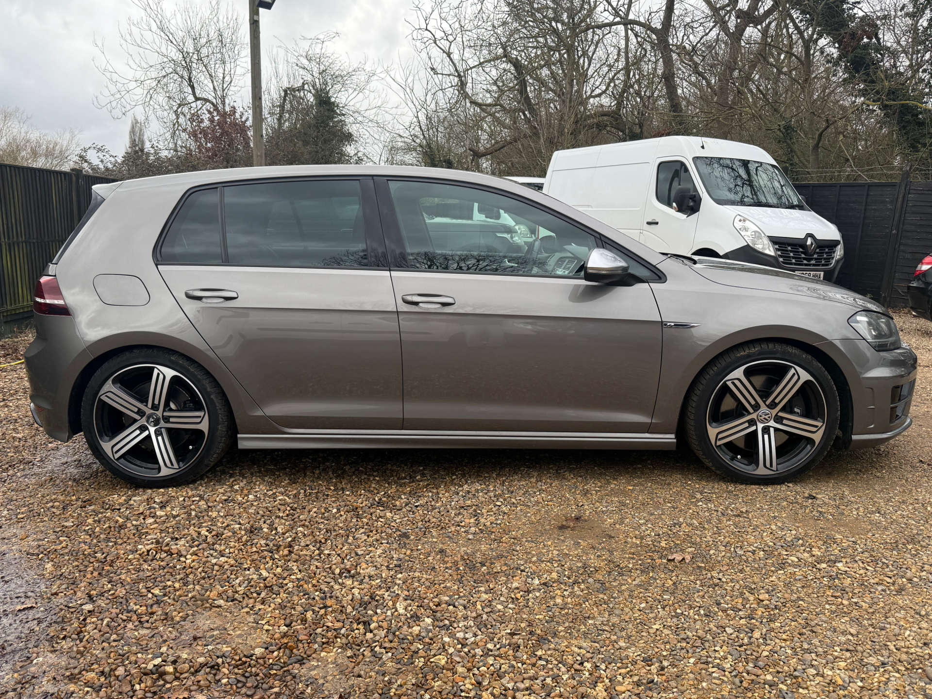 VOLKSWAGEN GOLF 2.0 Golf R 4WD 5dr #7