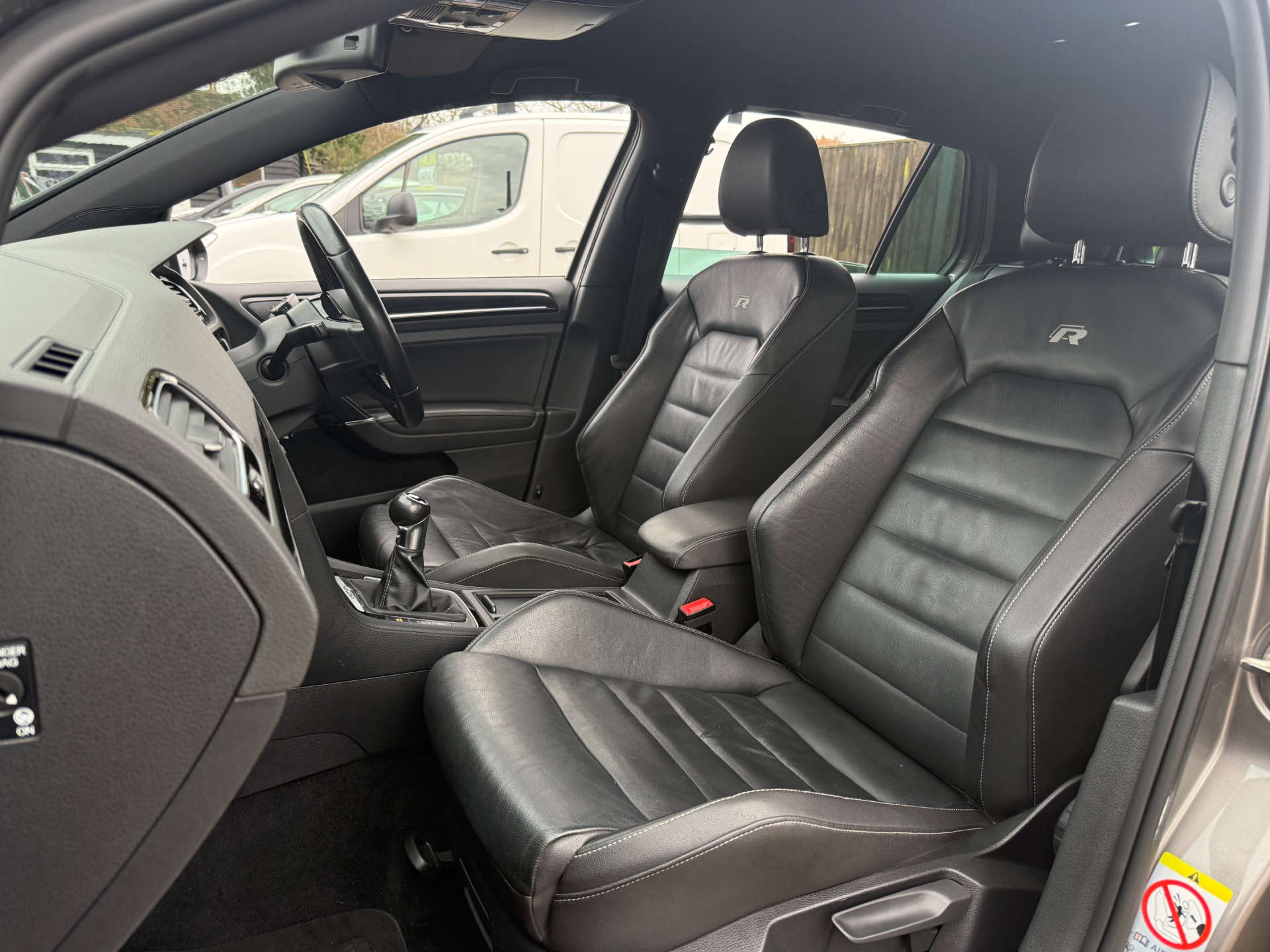 VOLKSWAGEN GOLF 2.0 Golf R 4WD 5dr #16