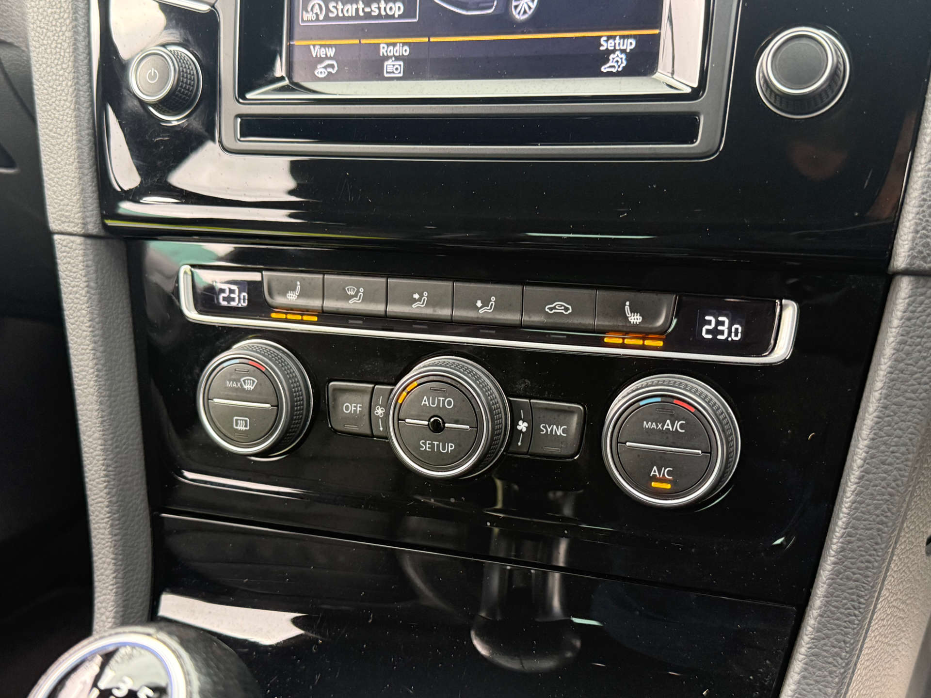 VOLKSWAGEN GOLF 2.0 Golf R 4WD 5dr #21