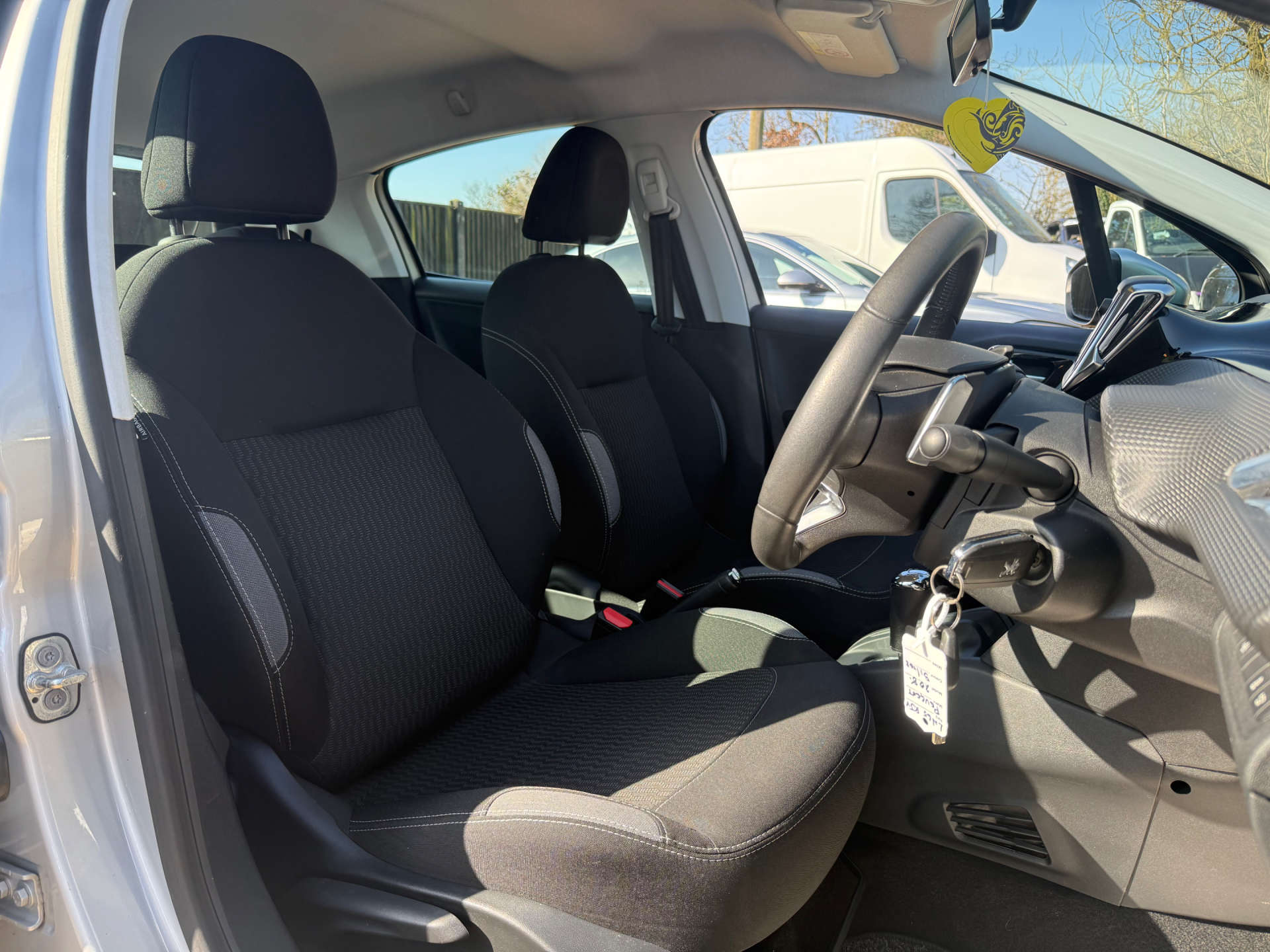 PEUGEOT 208 1.2 208 Active S/S Semi-Auto 5dr #8