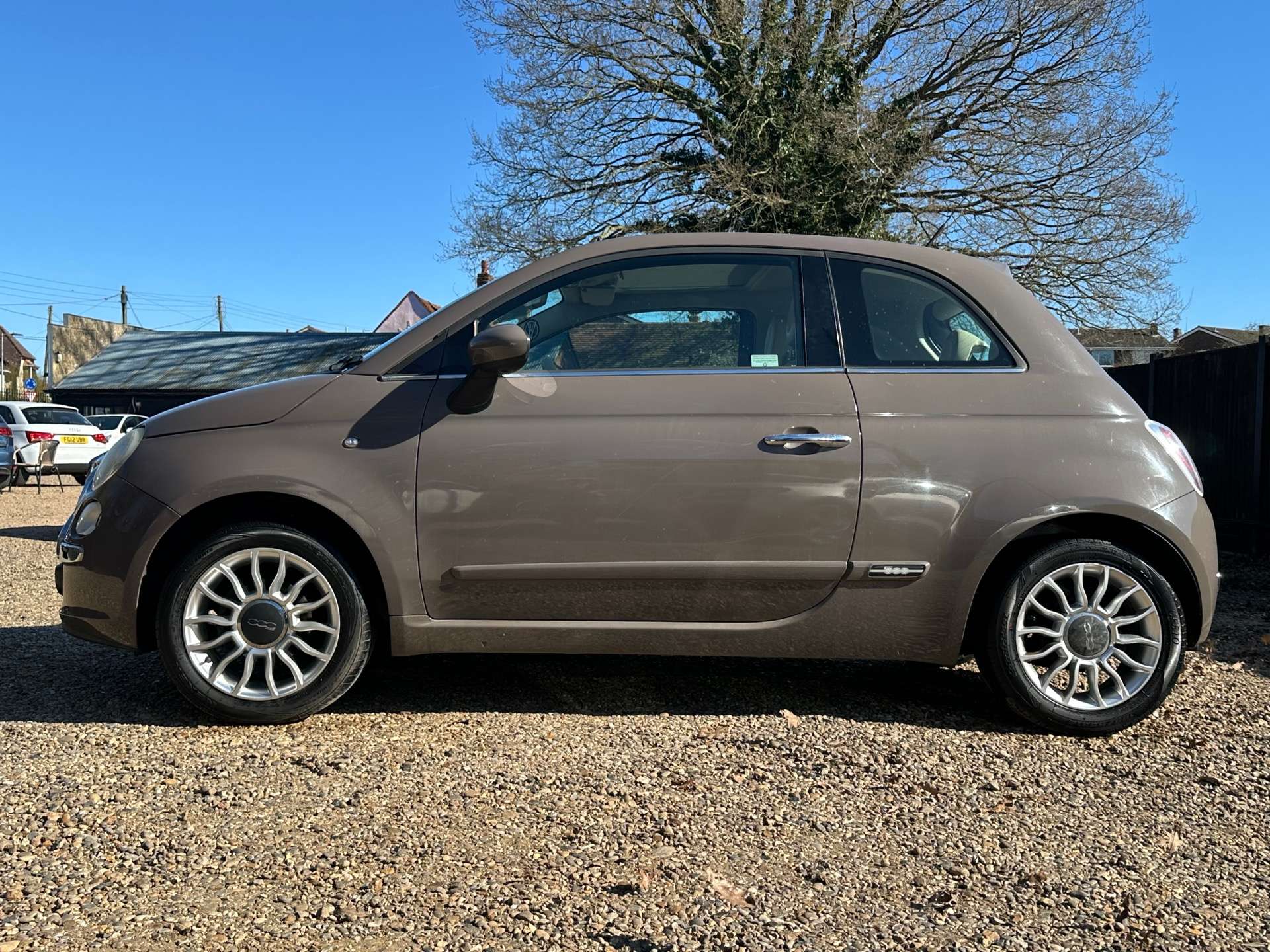 FIAT 500 1.2 500 Lounge RHD 3dr #3