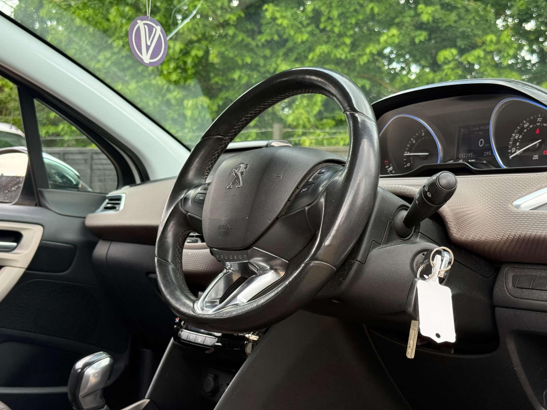 PEUGEOT 2008 1.2 2008 Allure 5dr #9