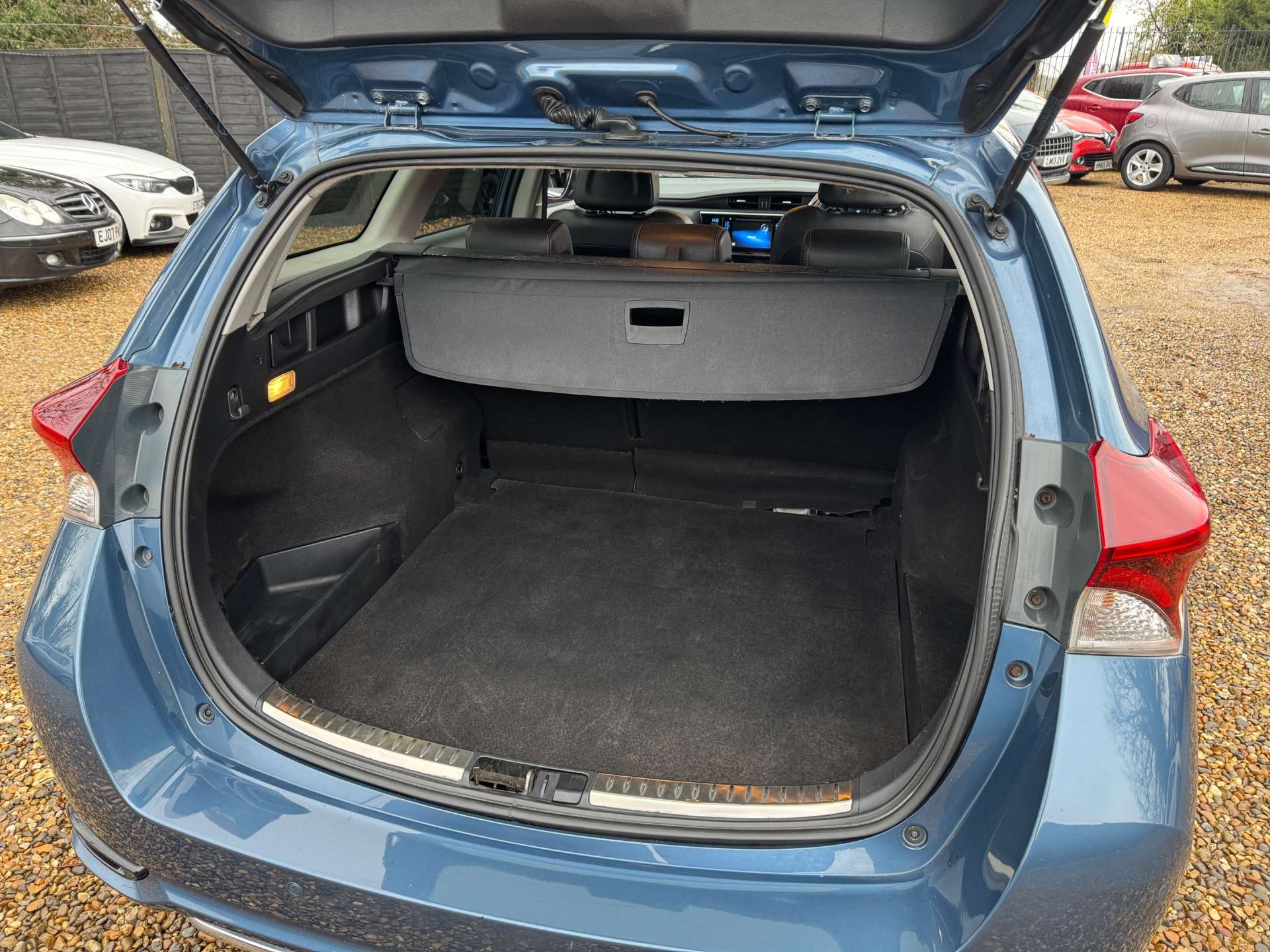 TOYOTA AURIS 1.8 Auris Excel VVT-i Hybrid CVT 5dr #12