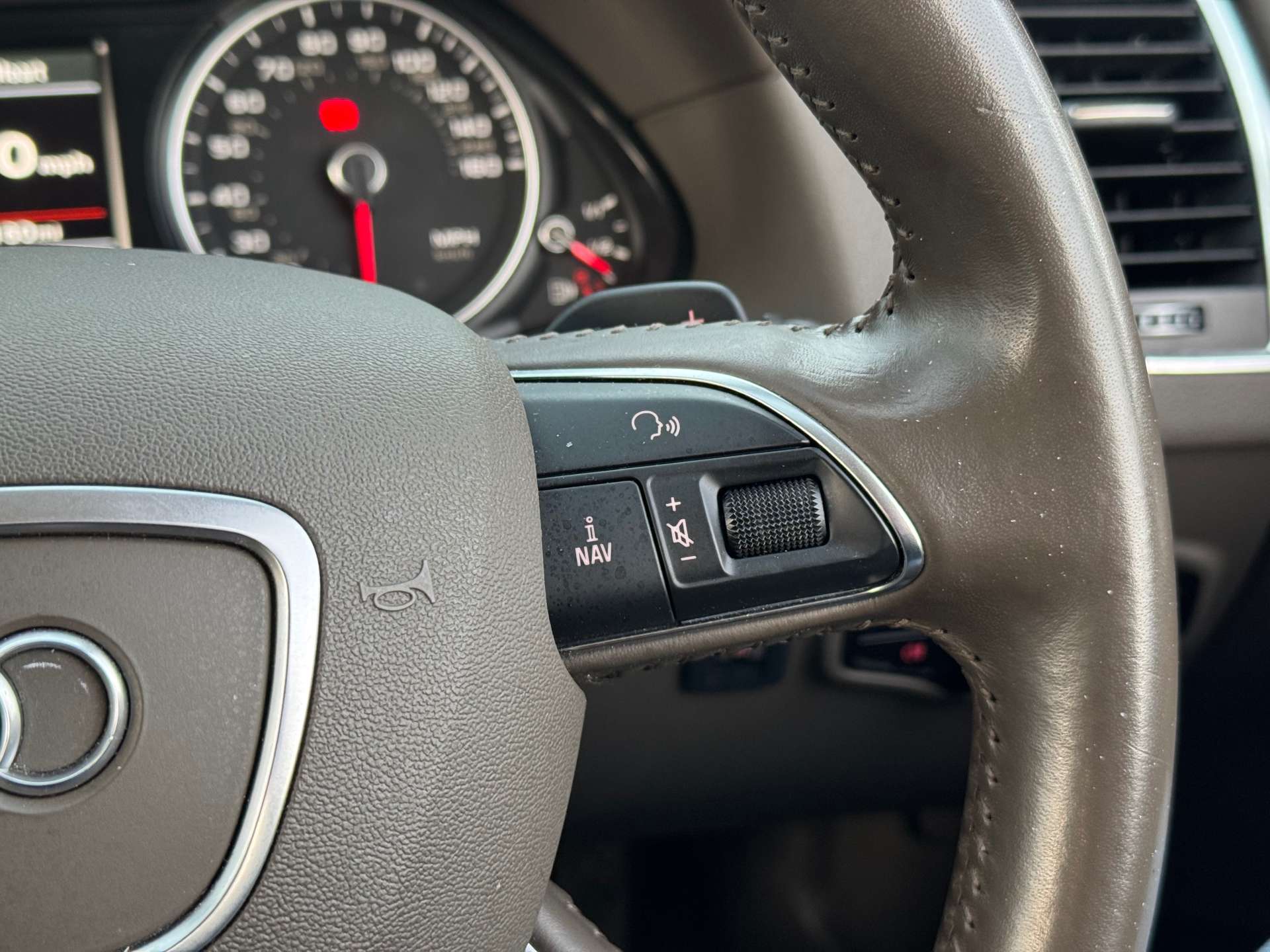 AUDI Q5 2.0 Q5 SE TDI Quattro Auto 4WD 5dr #30