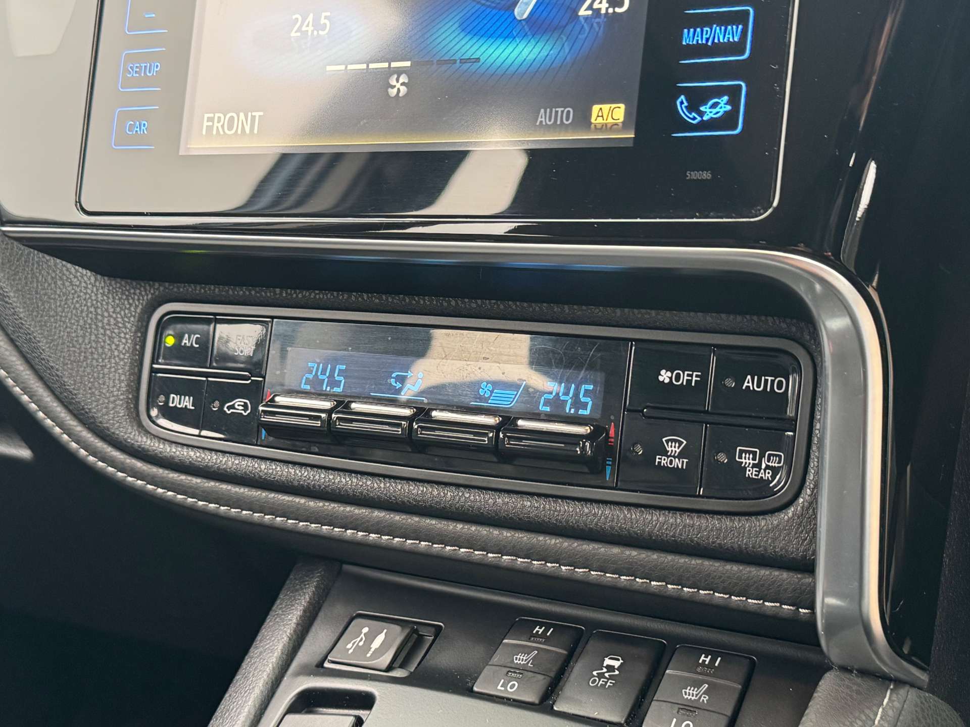 TOYOTA AURIS 1.8 Auris Excel VVT-i Hybrid CVT 5dr #23