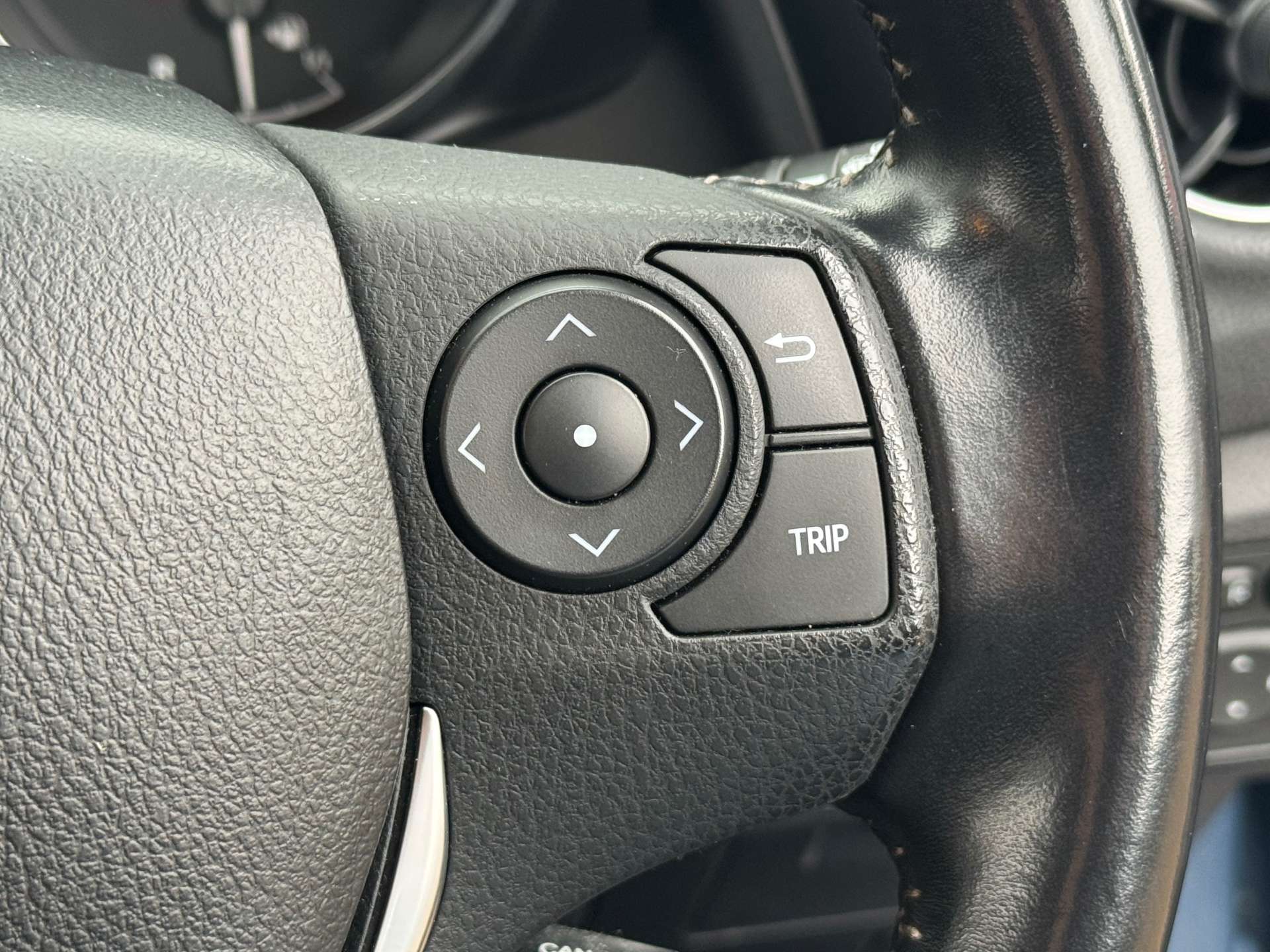 TOYOTA AURIS 1.8 Auris Excel VVT-i Hybrid CVT 5dr #27