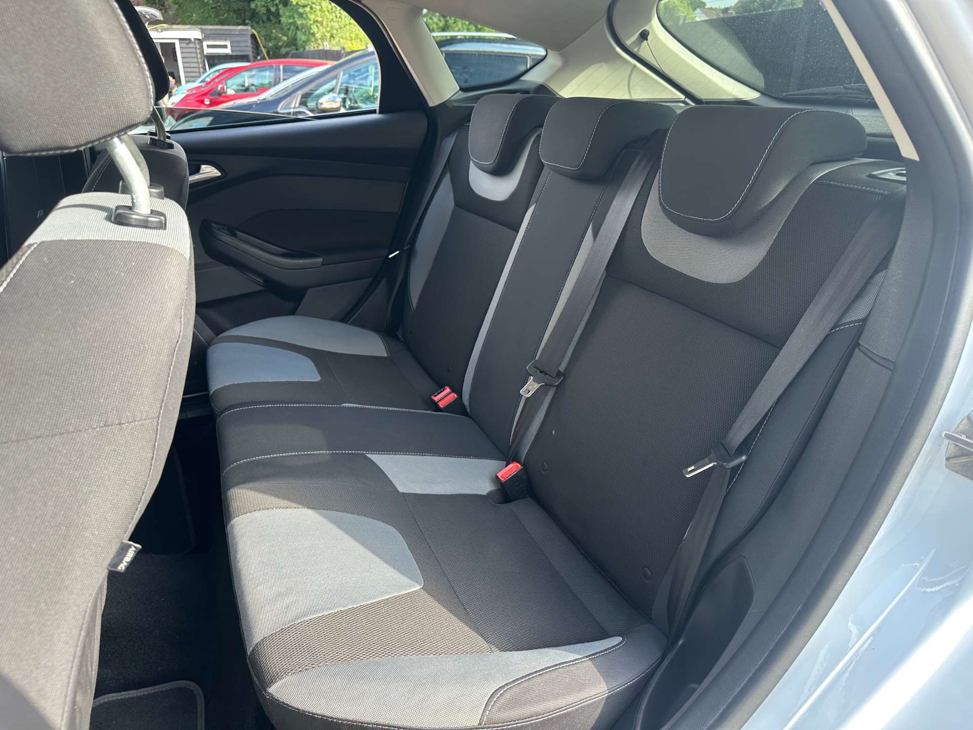 FORD FOCUS 1.6 Focus Zetec TDCI 5dr #12