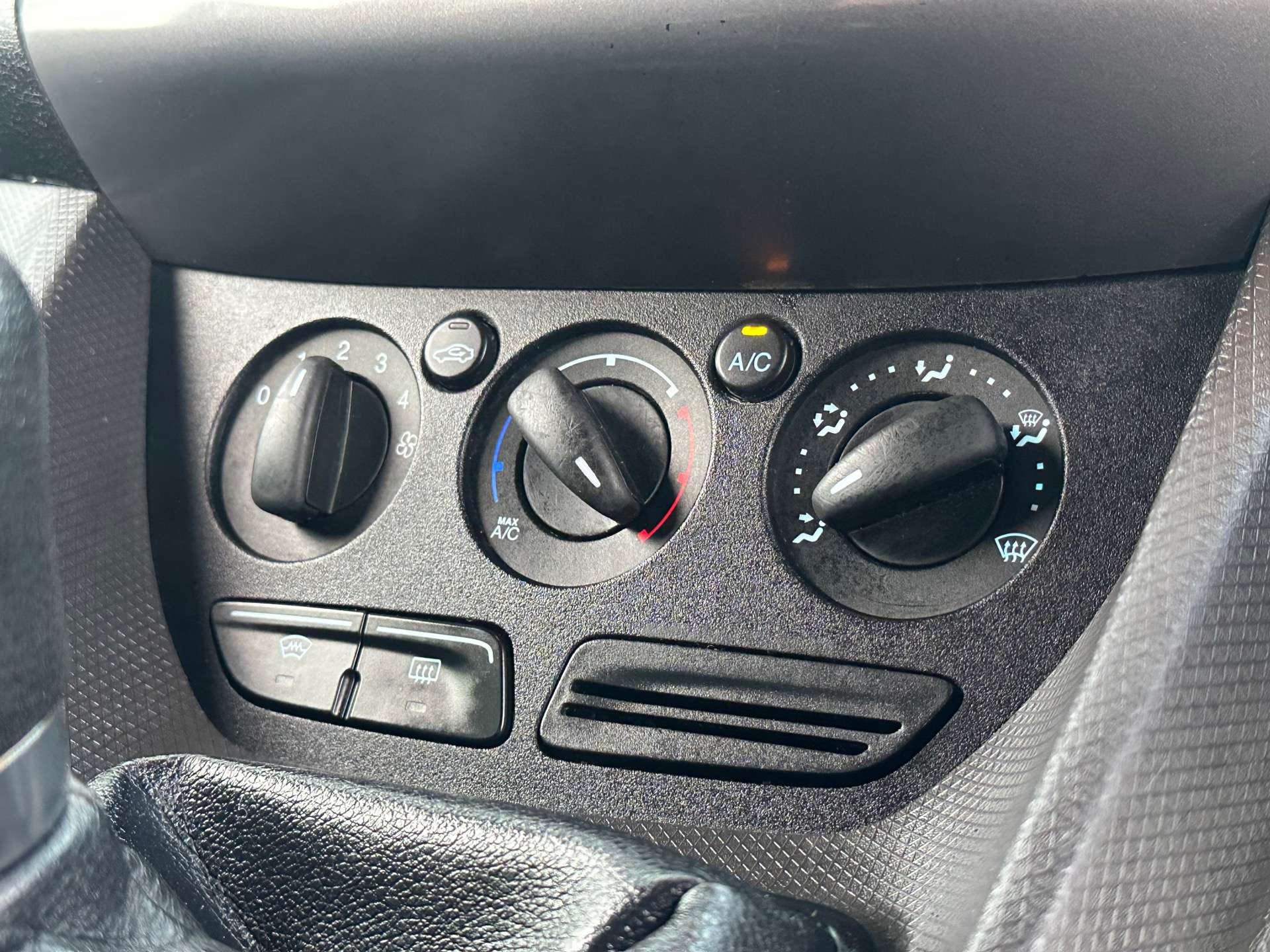 FORD TRANSIT CONNECT 1.6 Transit Connect 220 Trend #24