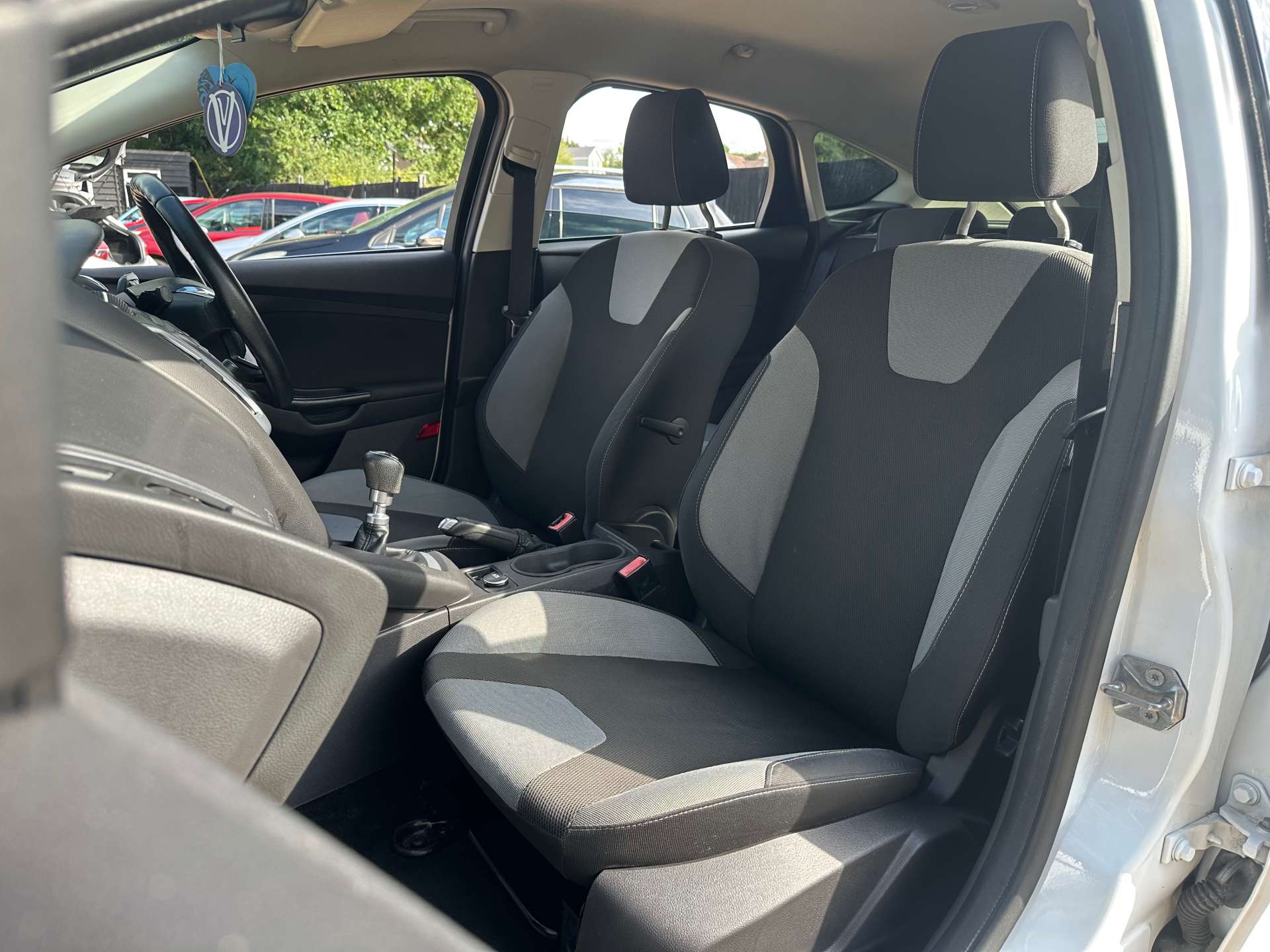 FORD FOCUS 1.6 Focus Zetec TDCI 5dr #14
