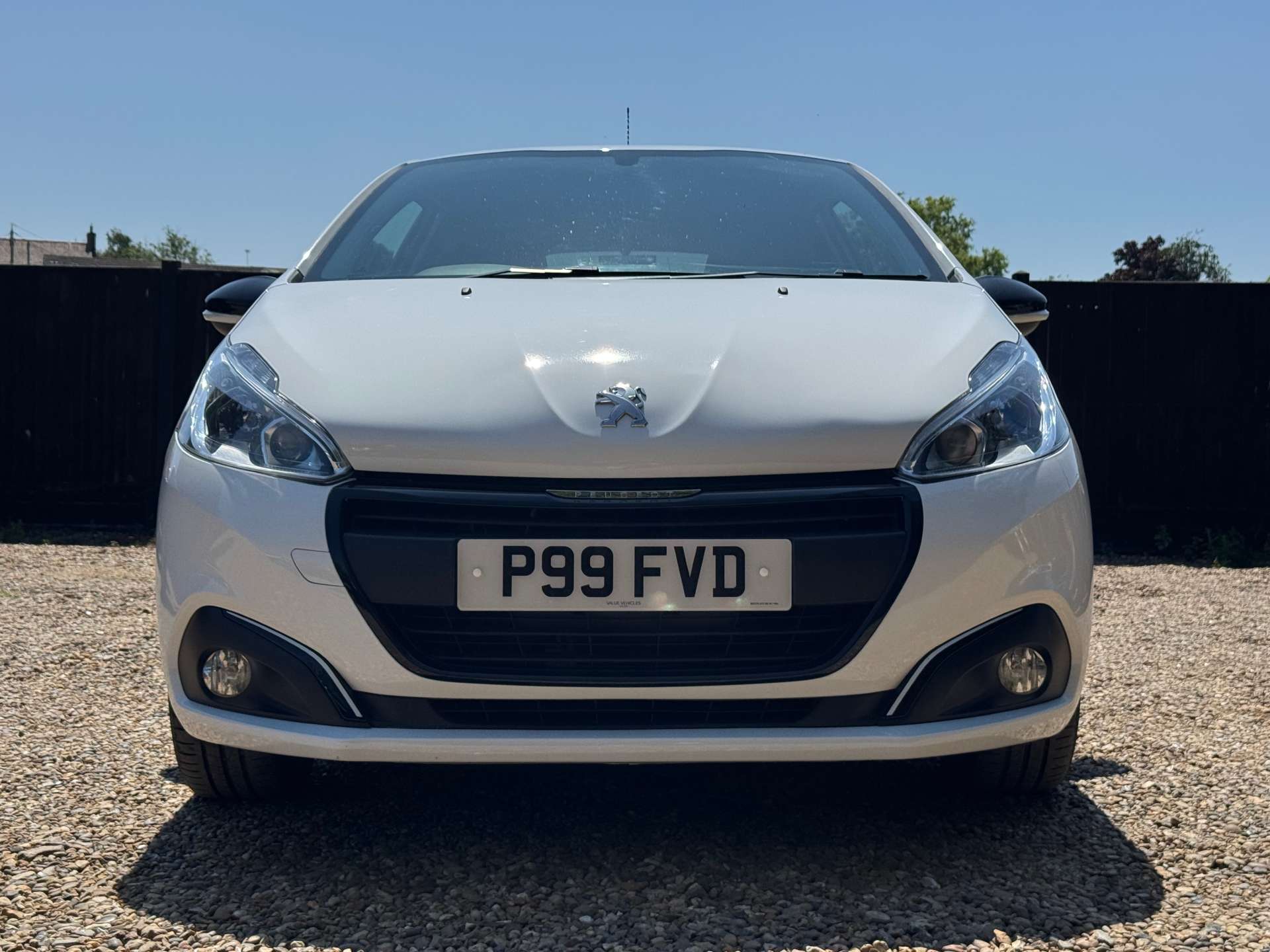 PEUGEOT 208 1.2 208 Black Edition 3dr