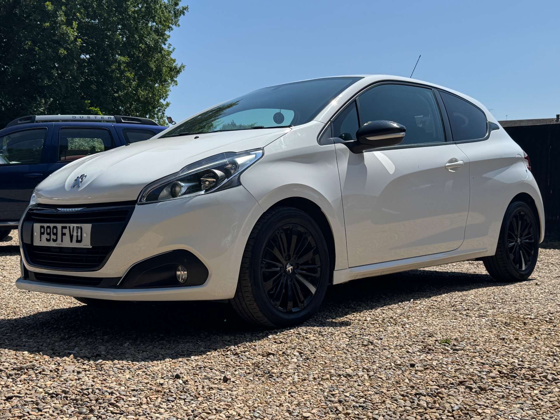 PEUGEOT 208 1.2 208 Black Edition 3dr