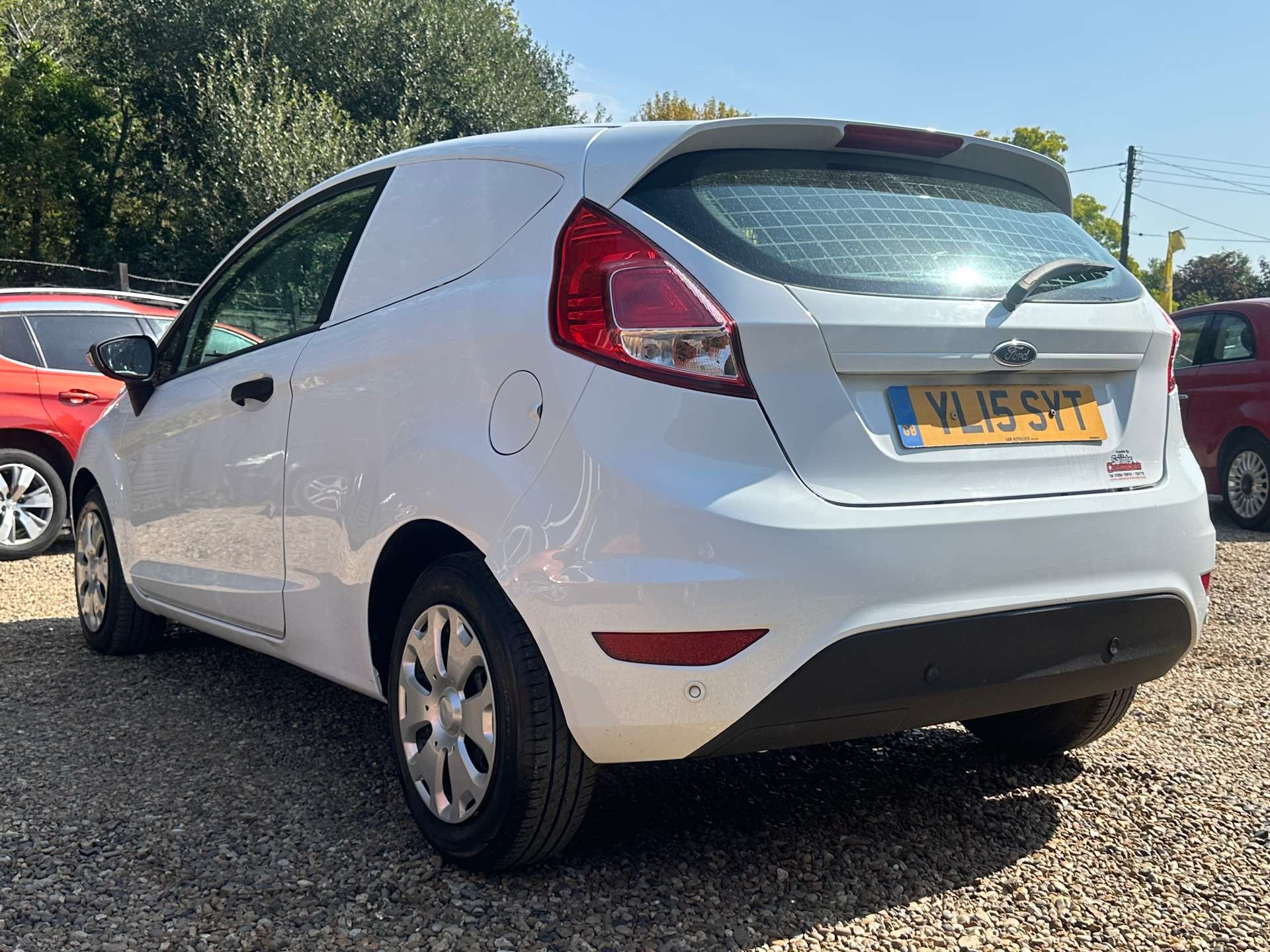 FORD FIESTA 1.5 Fiesta Base TDCi 3dr #4