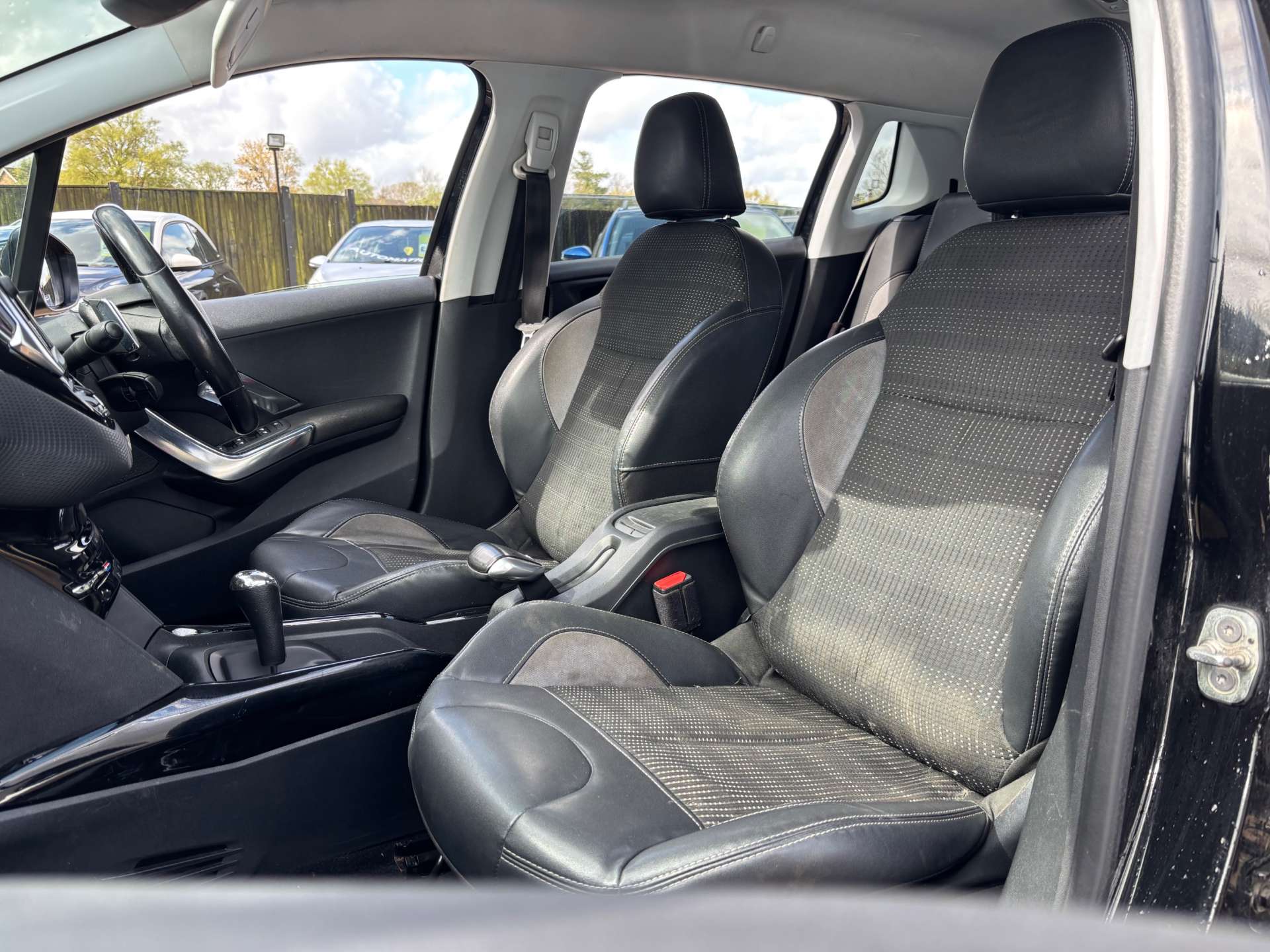 PEUGEOT 2008 1.6 2008 Allure e-HDi Semi-Auto 5dr #15