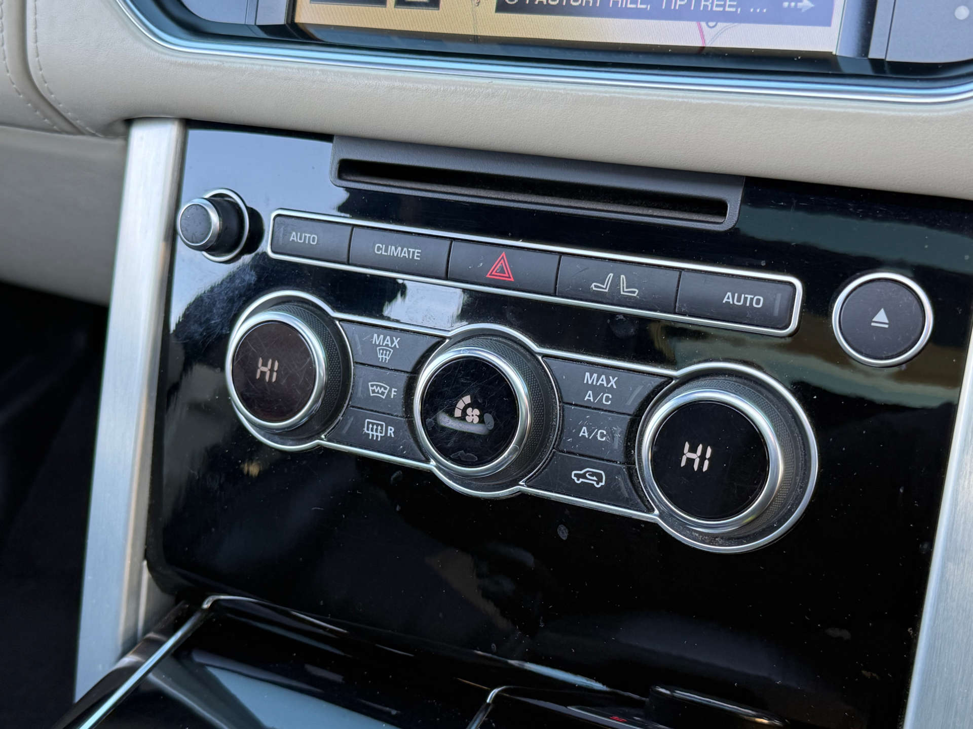 LAND ROVER RANGE ROVER 3.0 Range Rover Autobiography TDV6 Auto 4WD 5dr #35