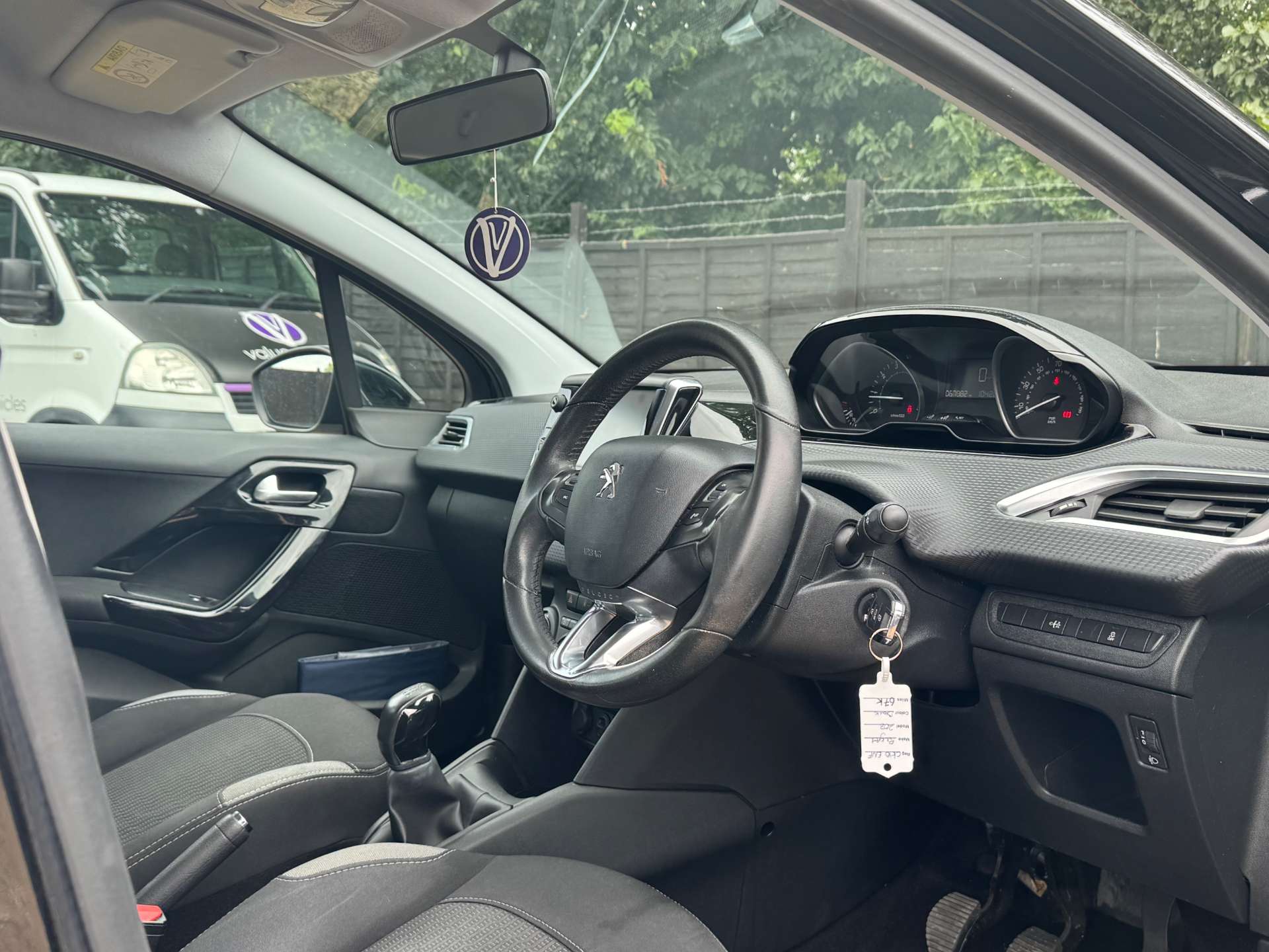 PEUGEOT 208 1.2 208 XS Lime 5dr #8