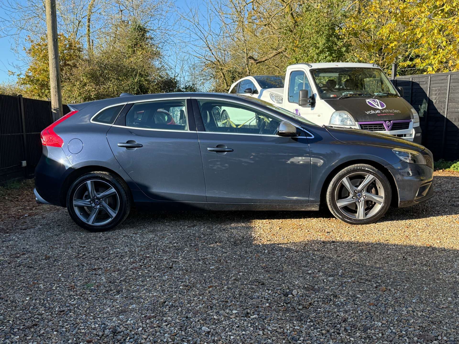 VOLVO V40 2.0 V40 R-Design Luxury Nav D4 5dr #7