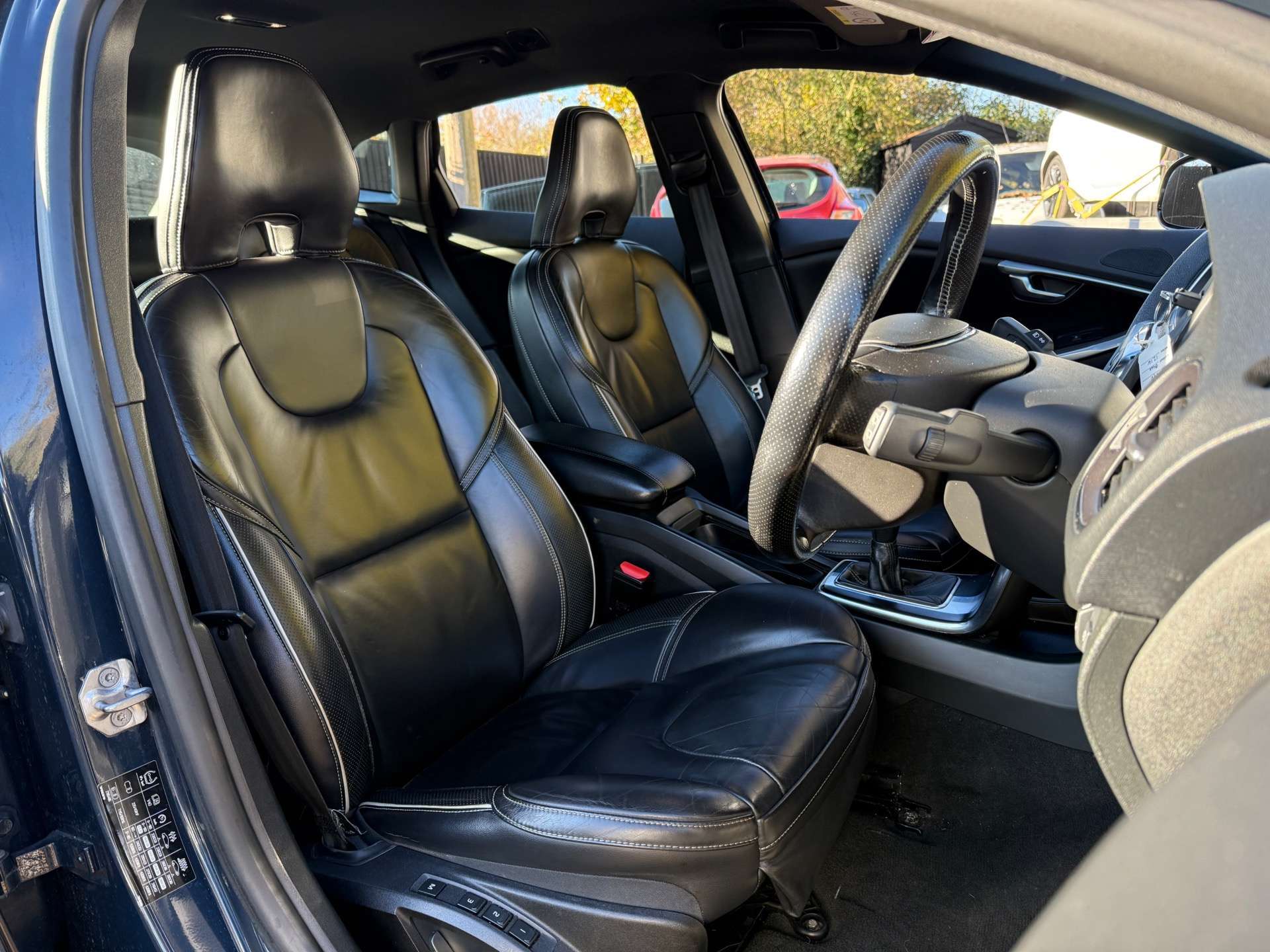 VOLVO V40 2.0 V40 R-Design Luxury Nav D4 5dr #10