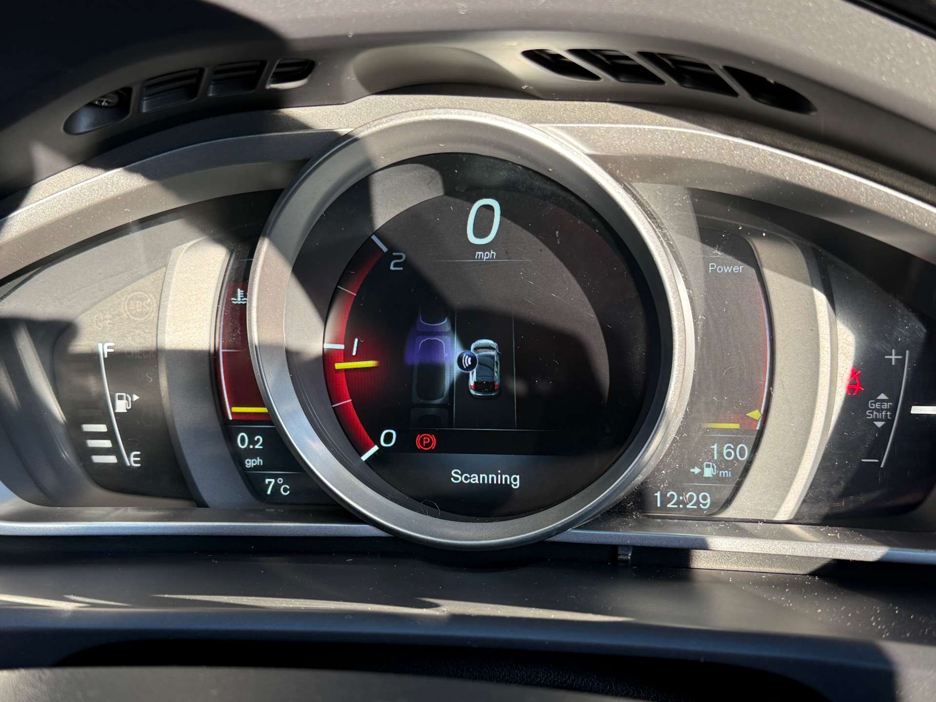 VOLVO V40 2.0 V40 R-Design Luxury Nav D4 5dr #24