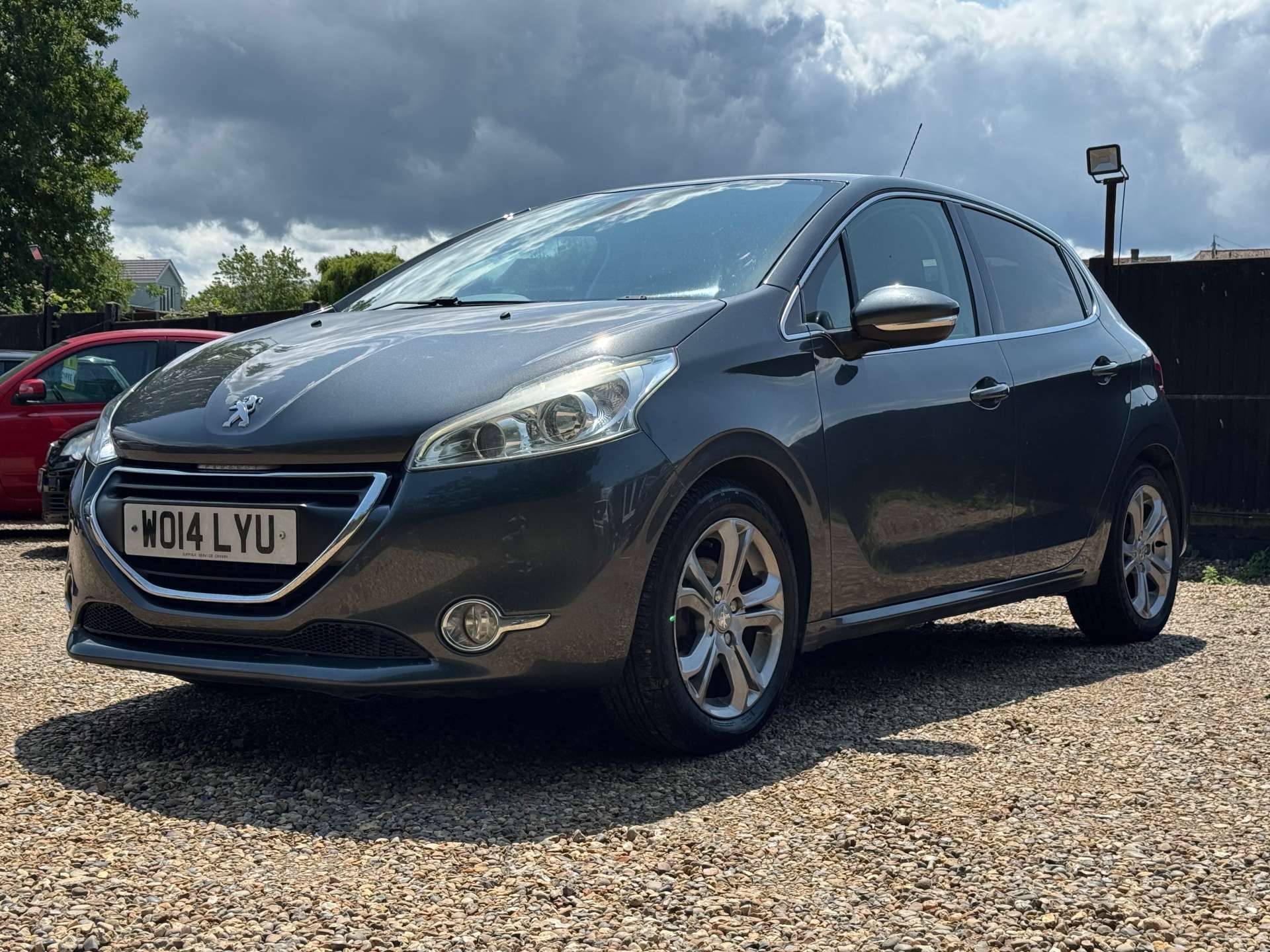 PEUGEOT 208 1.6 208 Allure e-HDi 5dr #2